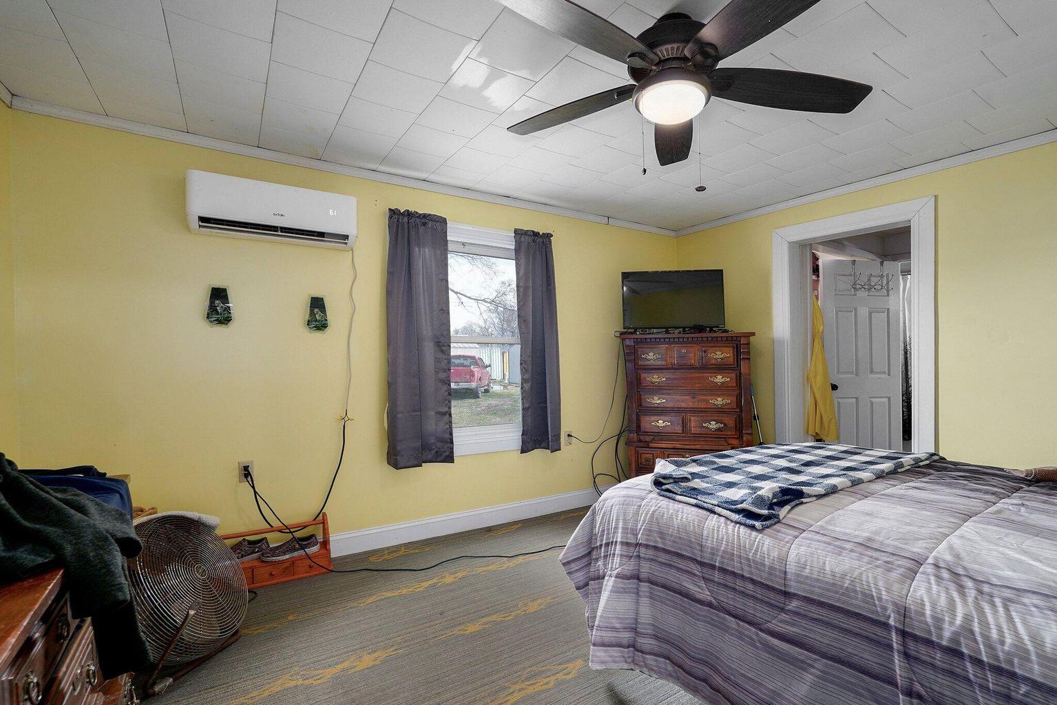 106 South Gilmore Street Property Photo 13