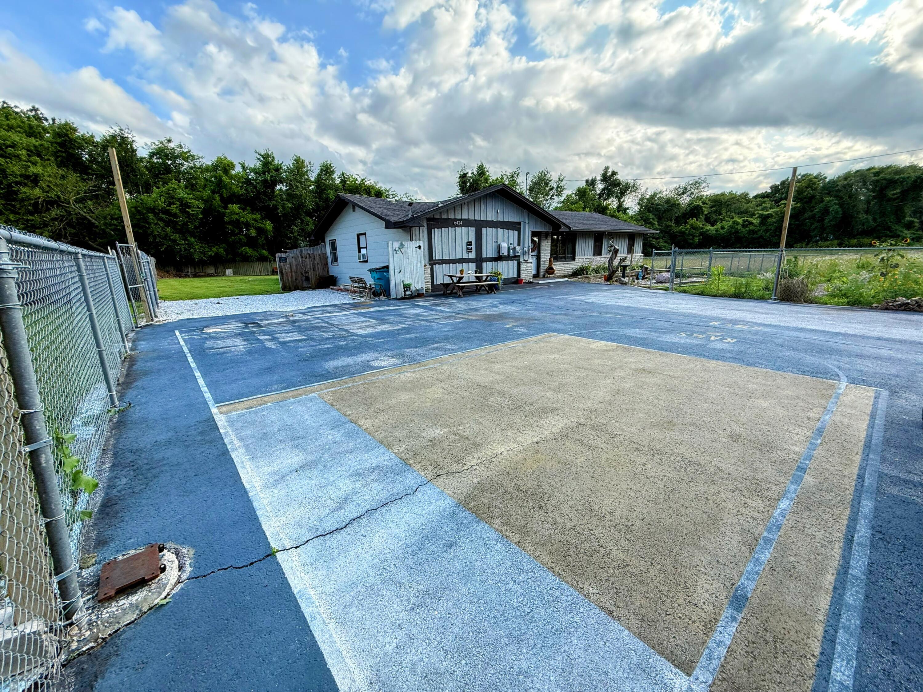 6424 West Farm Rd 140 Property Photo 4