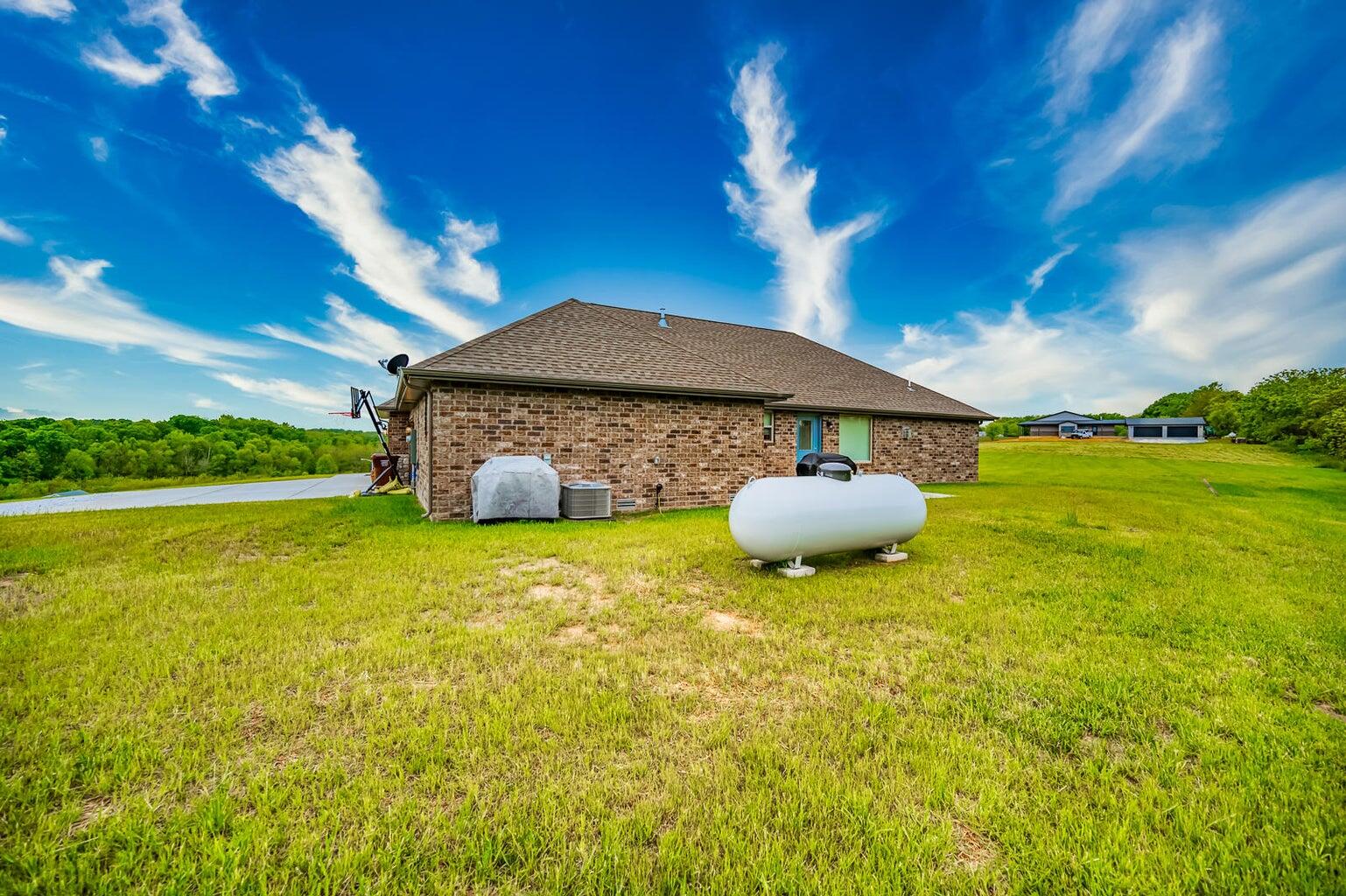 893 Azalea Lane Property Photo 28