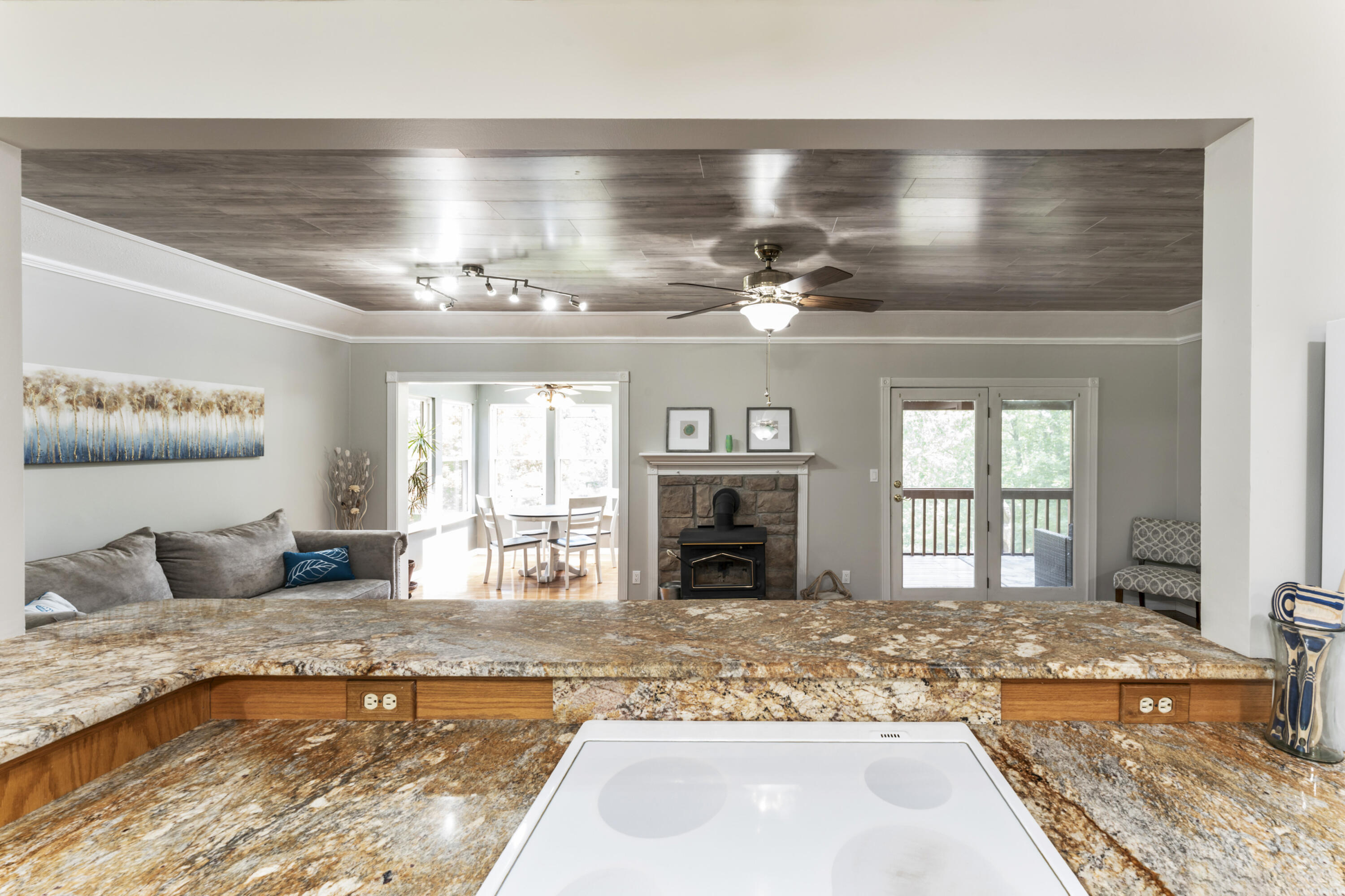 28812 Farm Road 1250 Property Photo 12