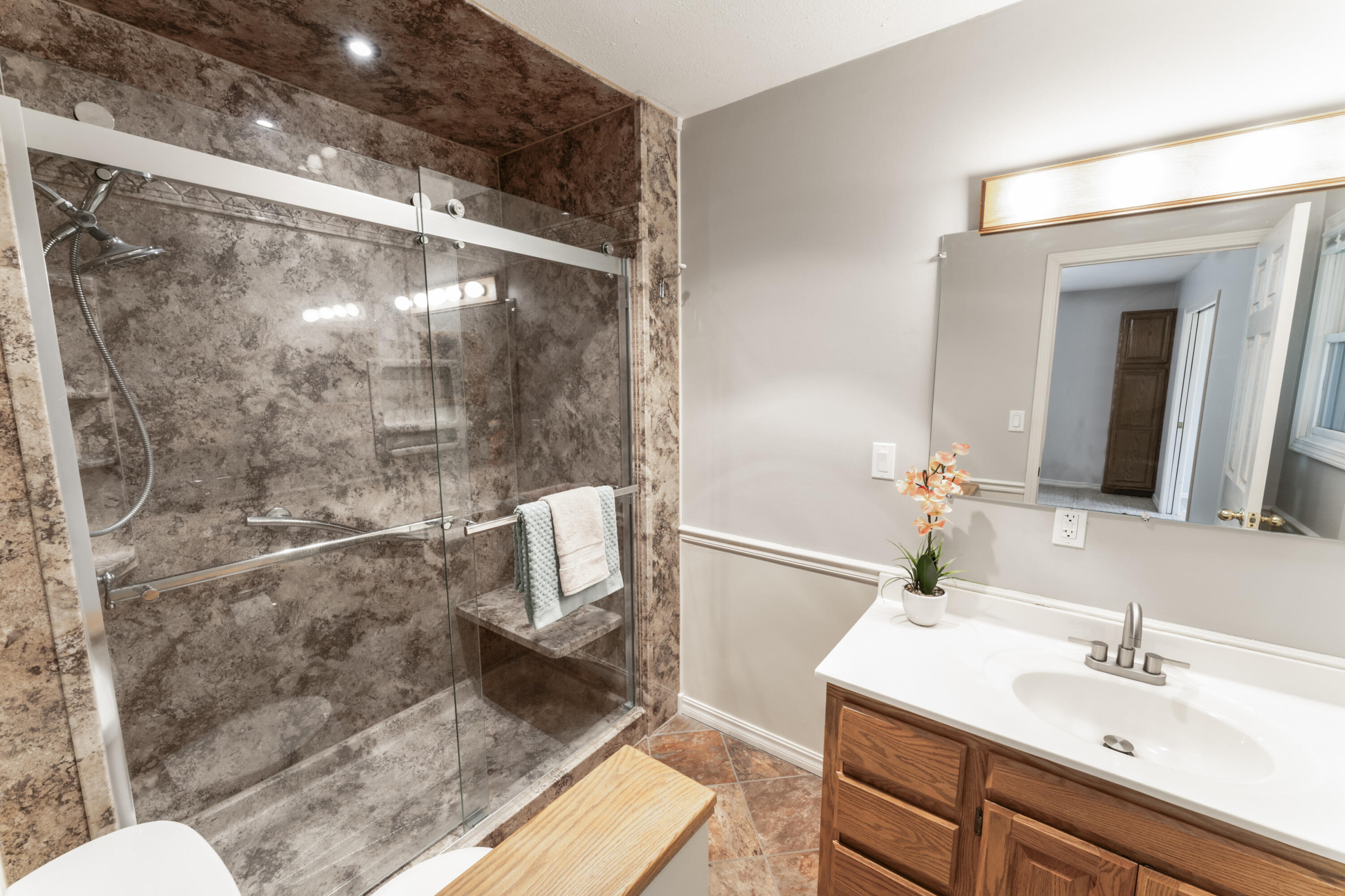 28812 Farm Road 1250 Property Photo 24