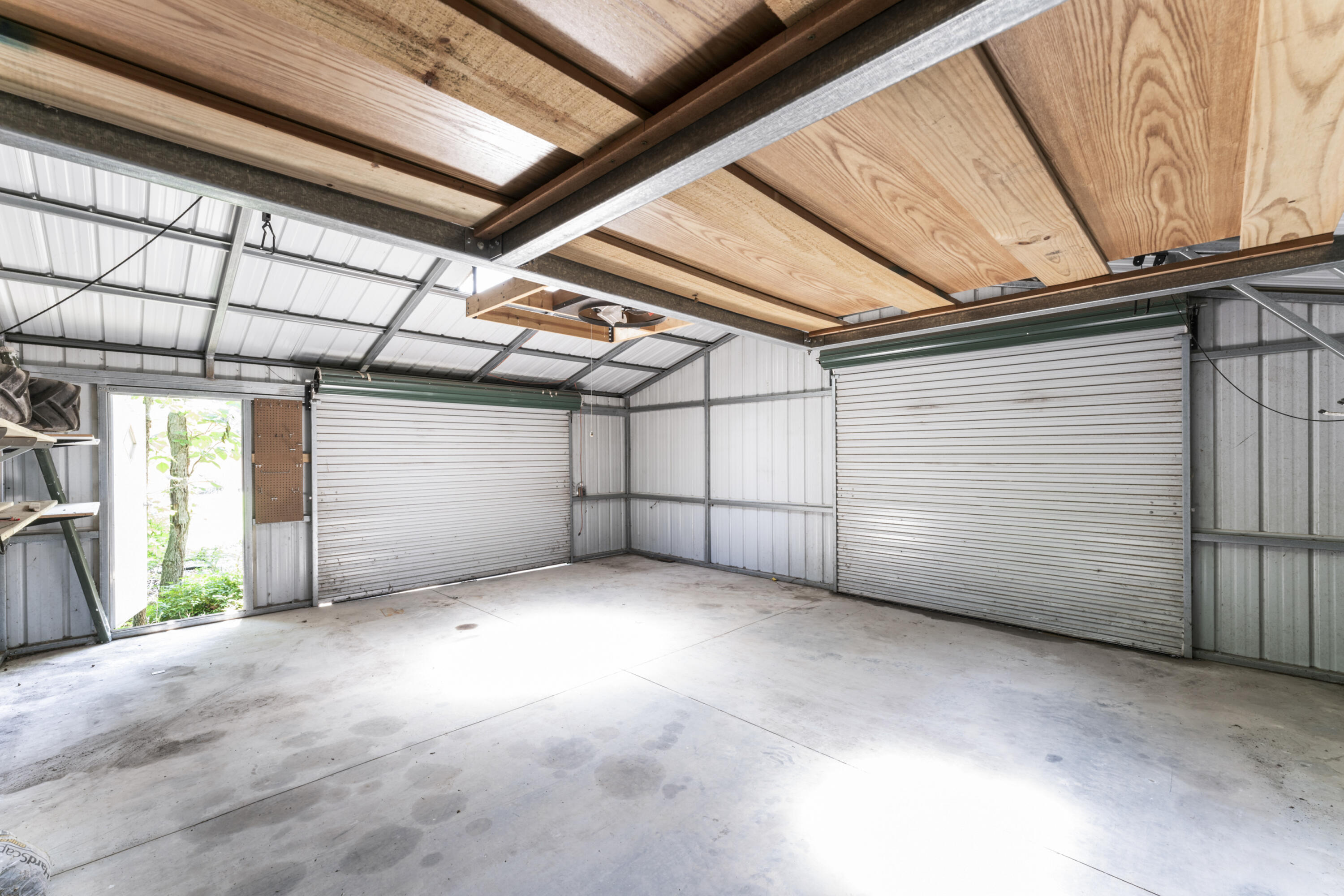 28812 Farm Road 1250 Property Photo 29