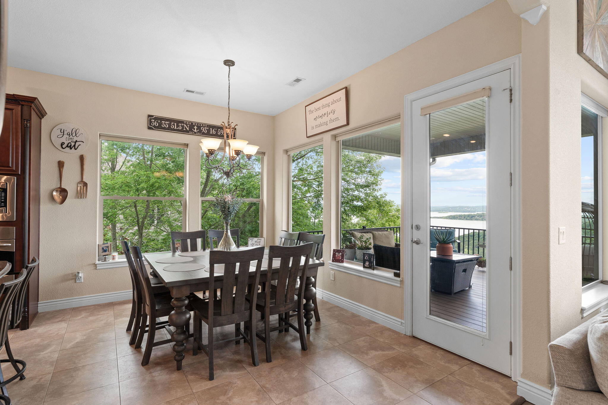 215 Split Rock Drive Property Photo 16