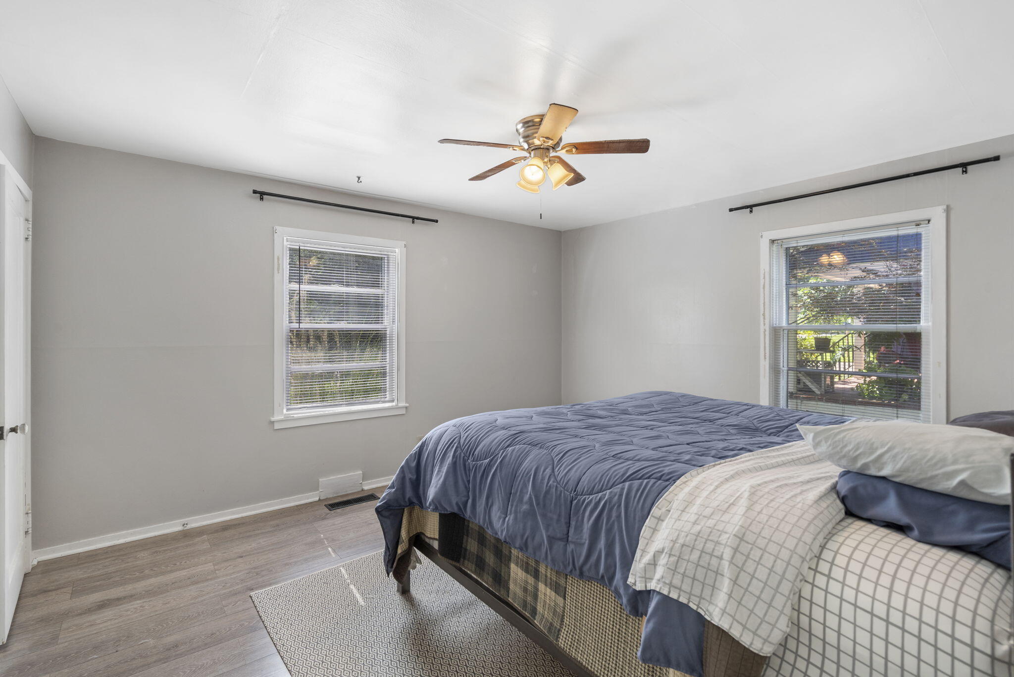 1547 South Kickapoo Avenue Property Photo 16