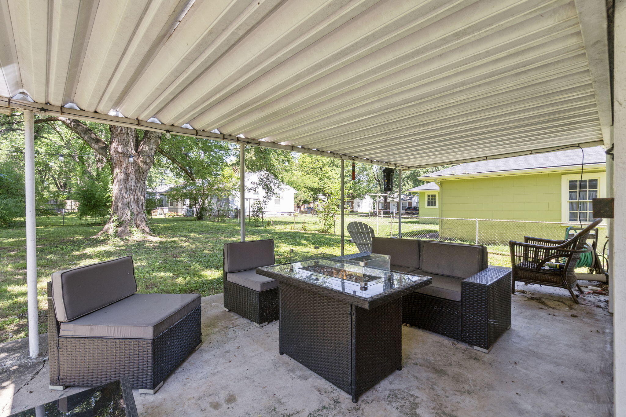 1547 South Kickapoo Avenue Property Photo 20