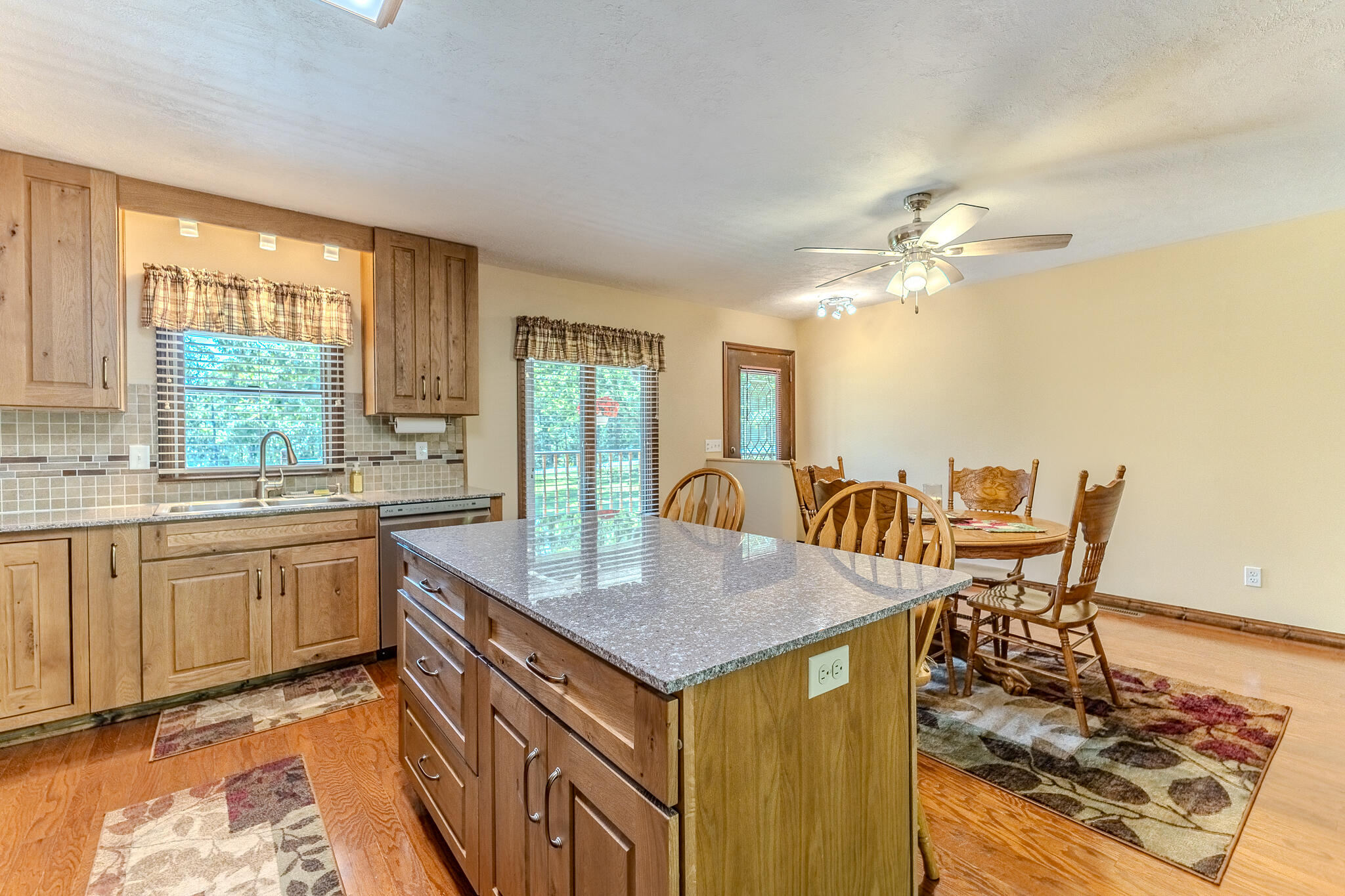 10675 State Highway Aa Property Photo 10