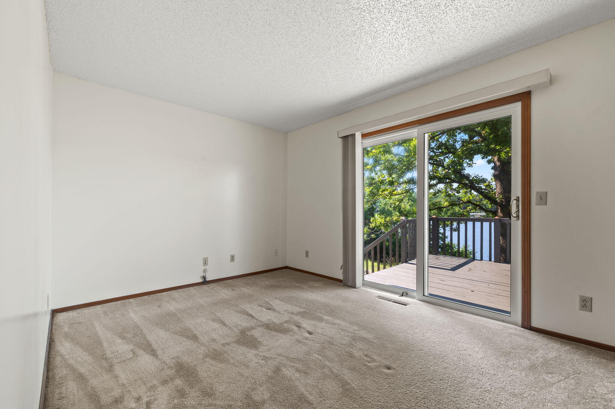 100 Sunshine Lane Property Photo 19