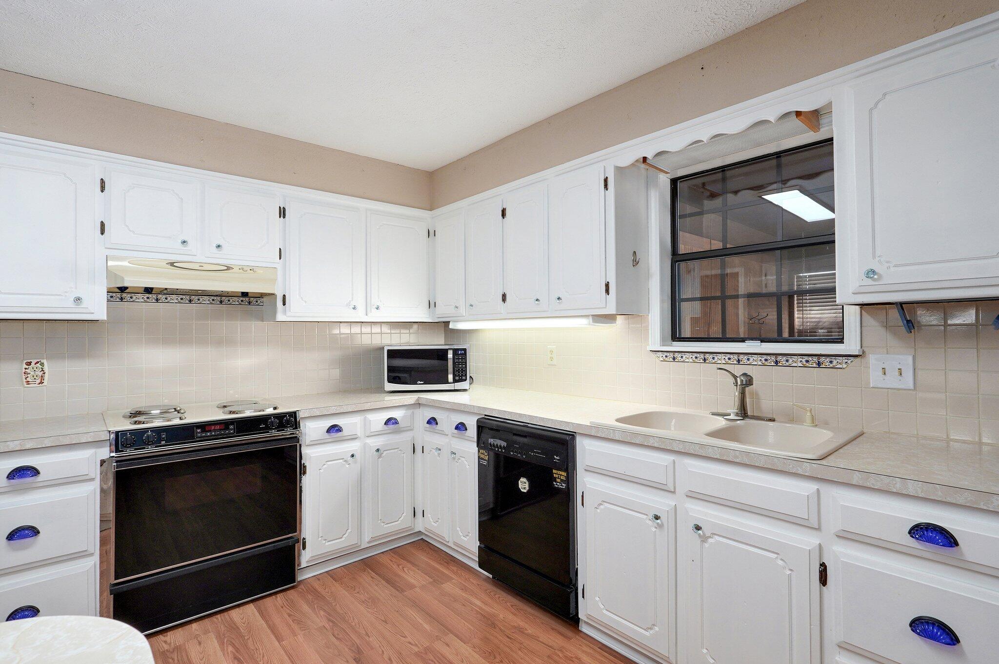 620 East Wilson Street Property Photo 11