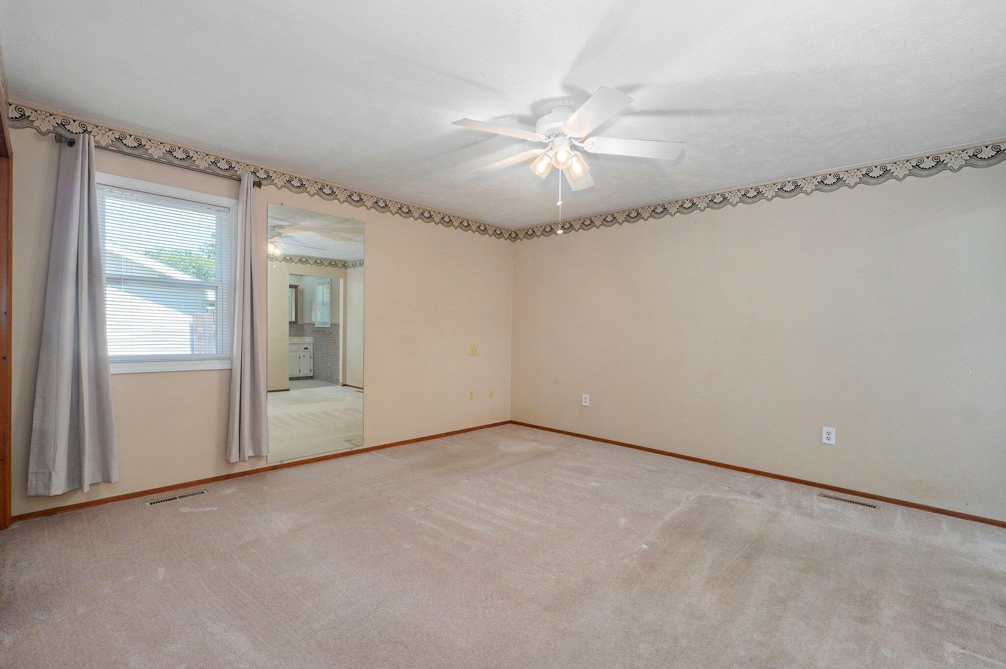 620 East Wilson Street Property Photo 14