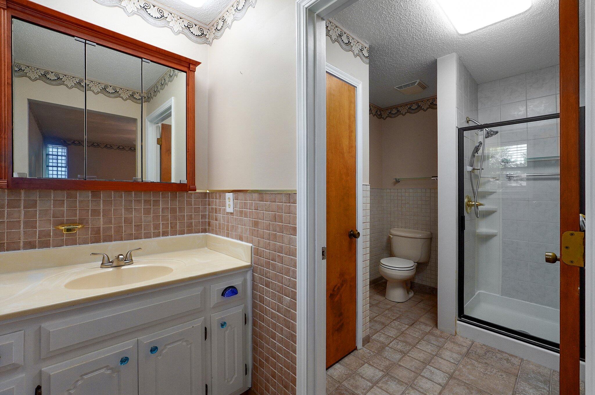620 East Wilson Street Property Photo 16