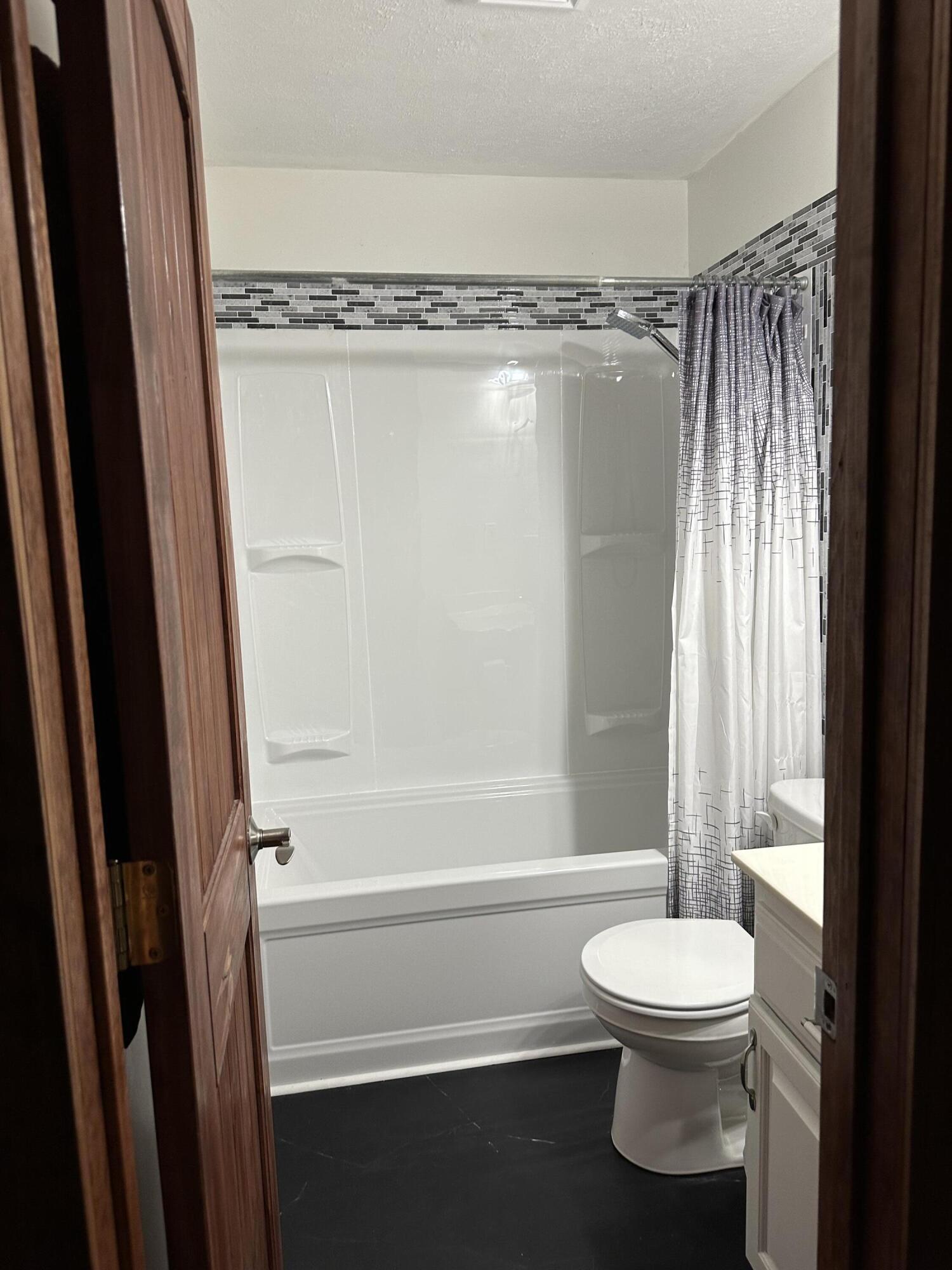 428 North Olive Street Property Photo 17