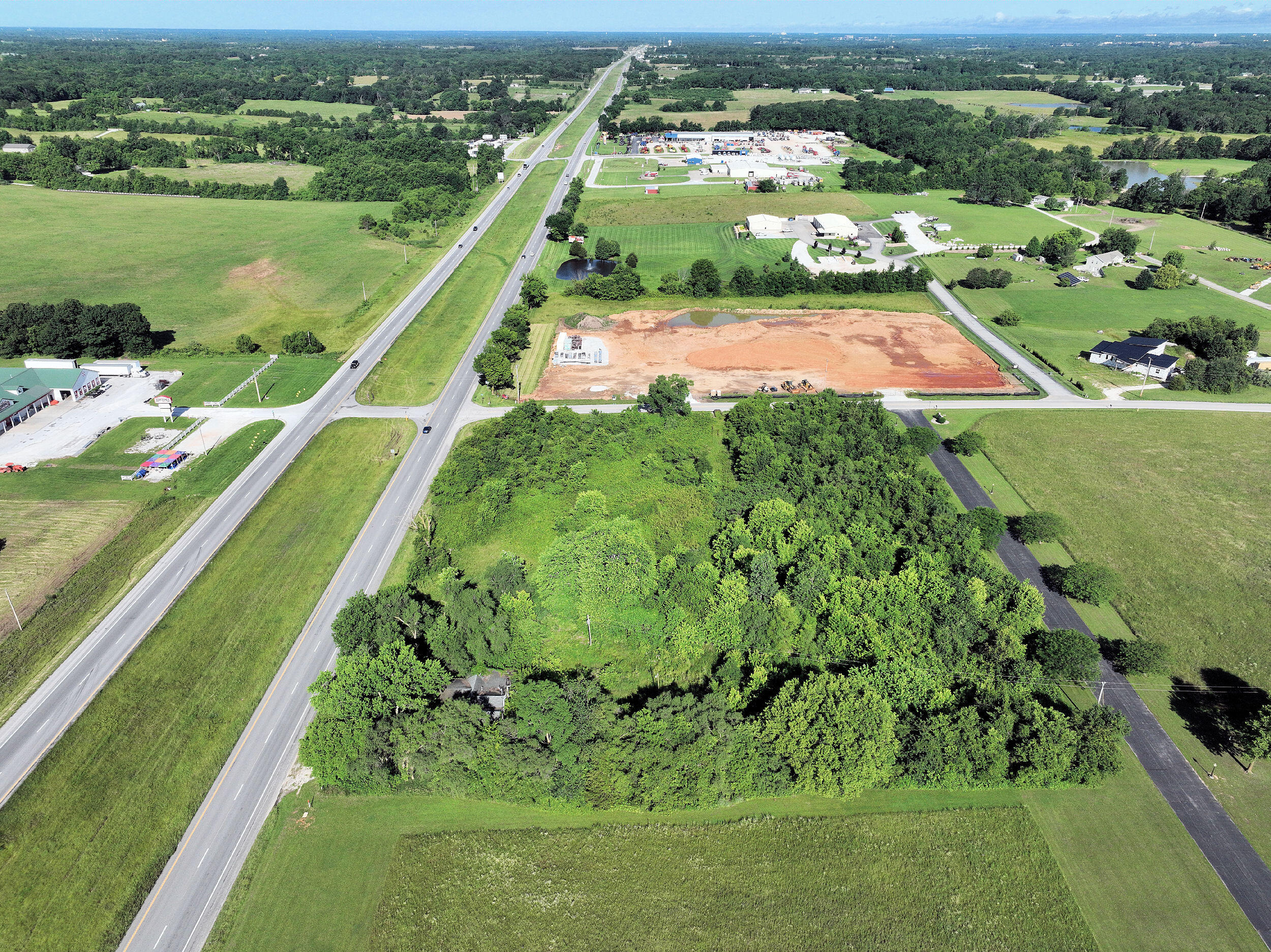 3897 West Lewis And Clark Expressway Property Photo 9