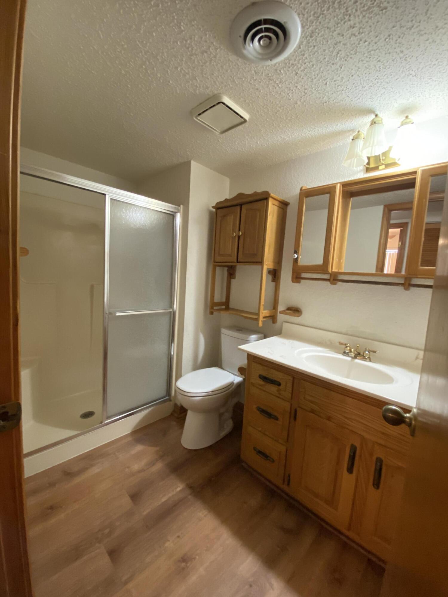 160 Wilshire Drive Property Photo 9