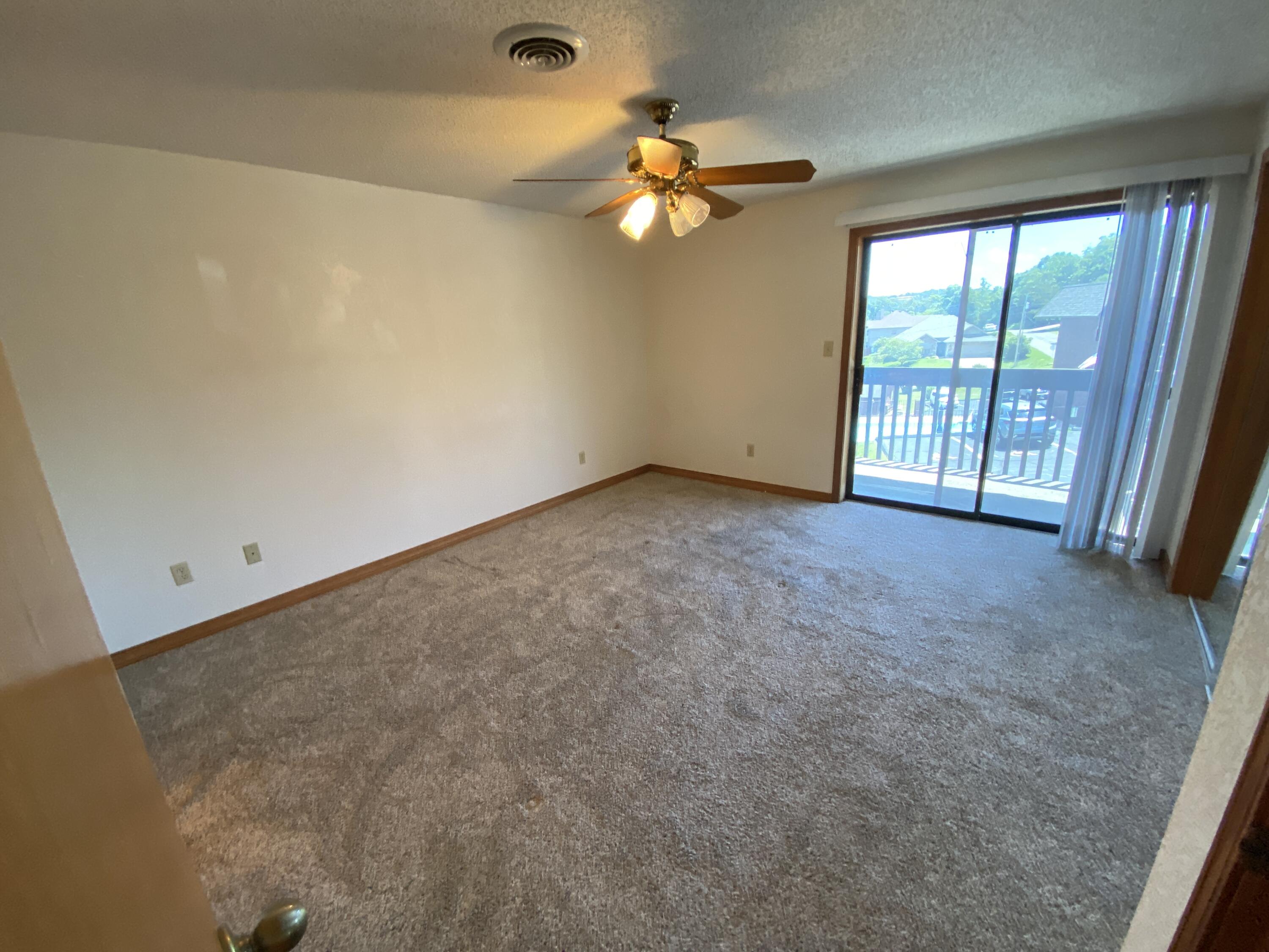 160 Wilshire Drive Property Photo 11