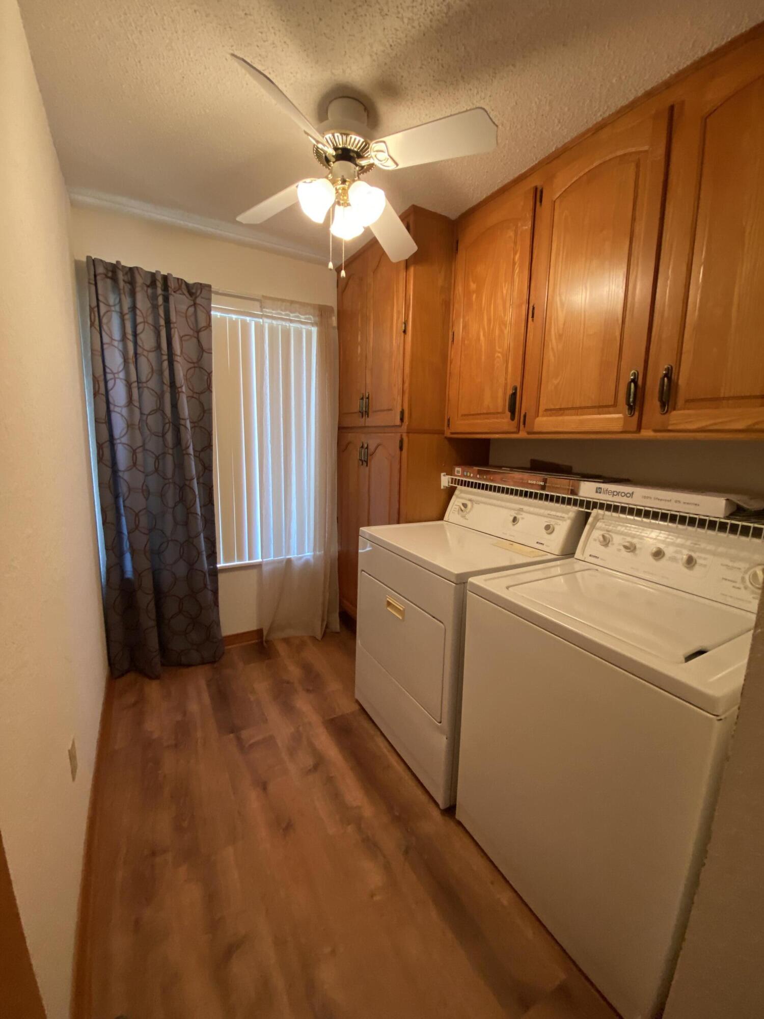 160 Wilshire Drive Property Photo 13