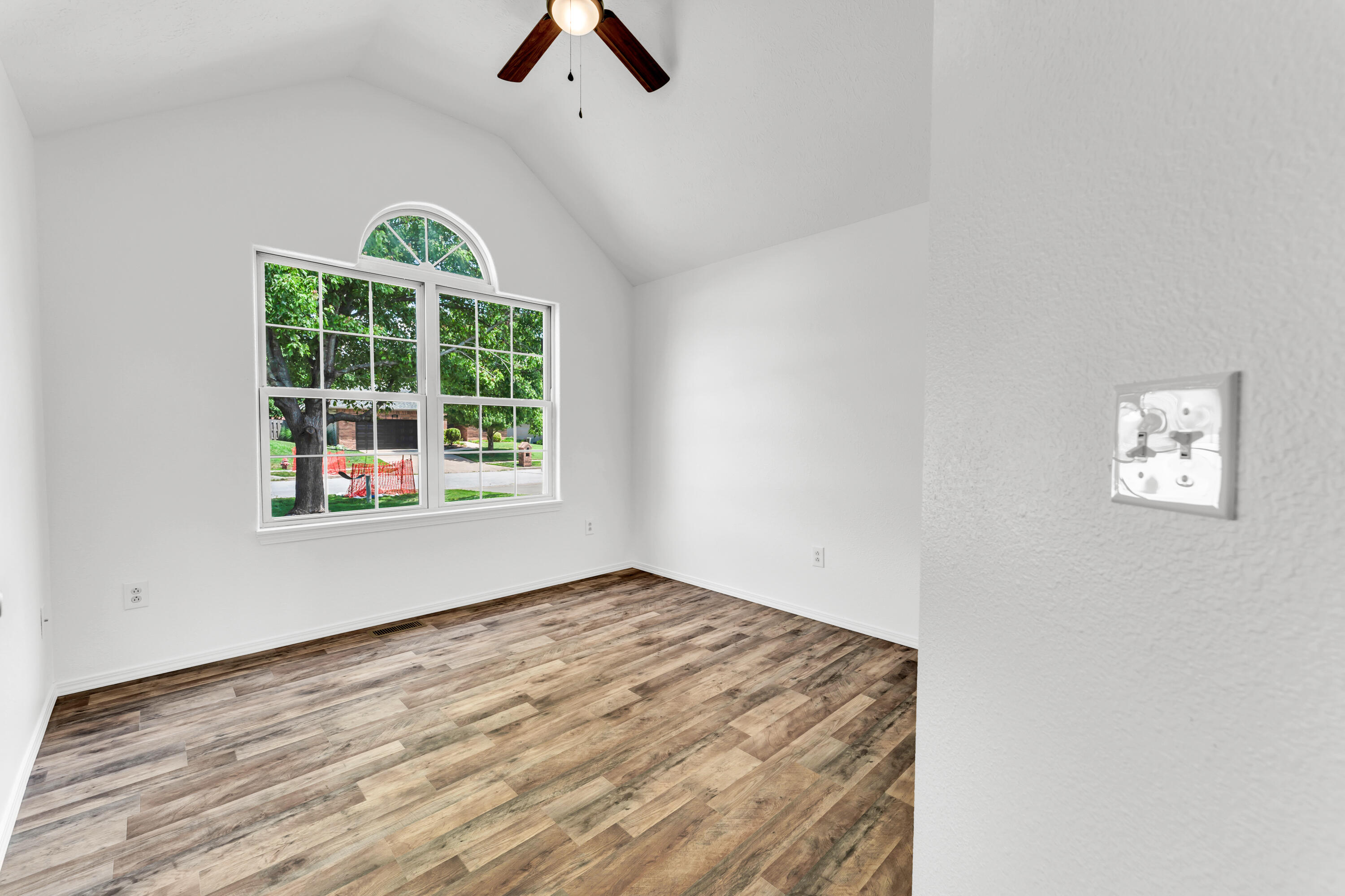 639 North Althea Avenue Property Photo 20