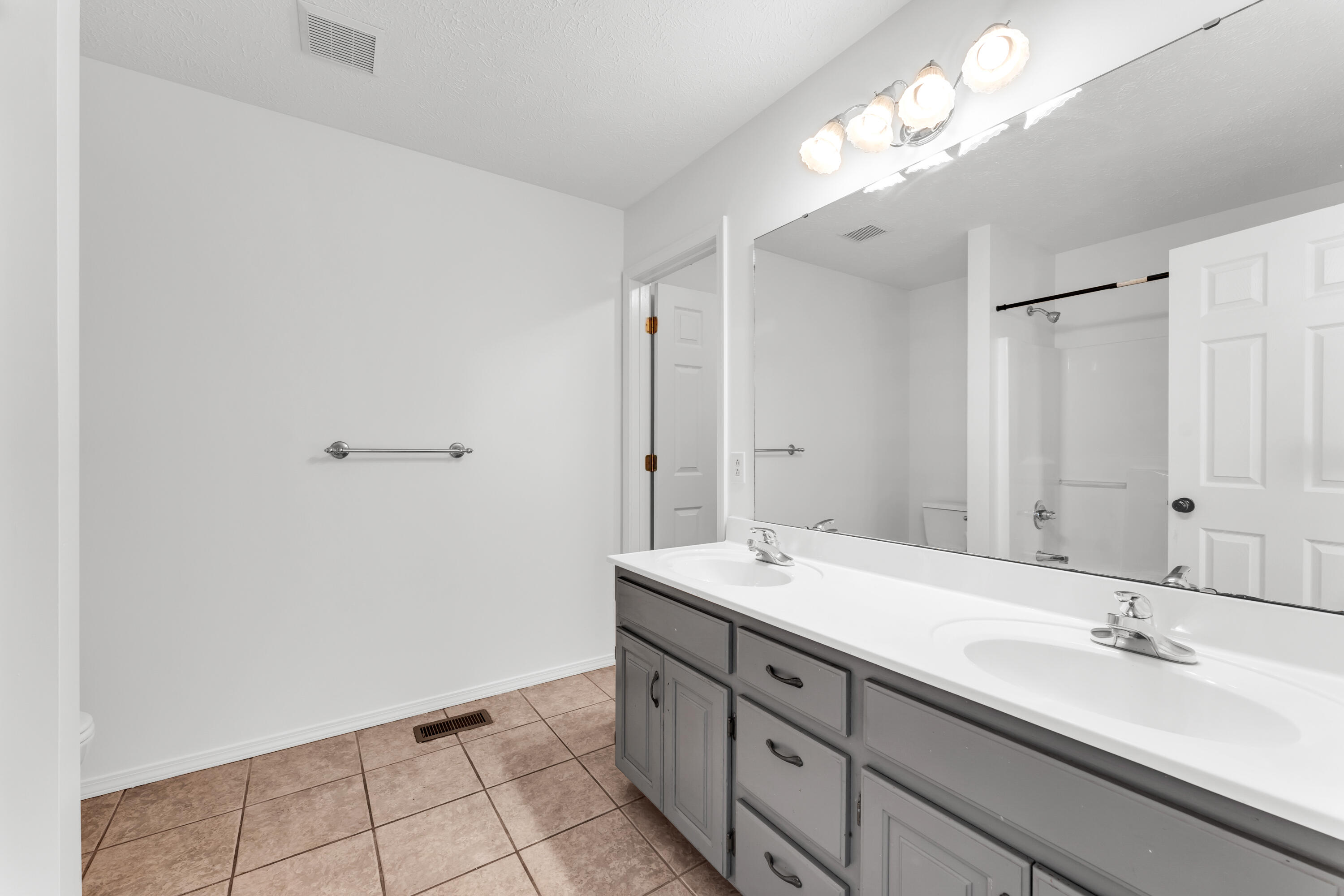 639 North Althea Avenue Property Photo 26