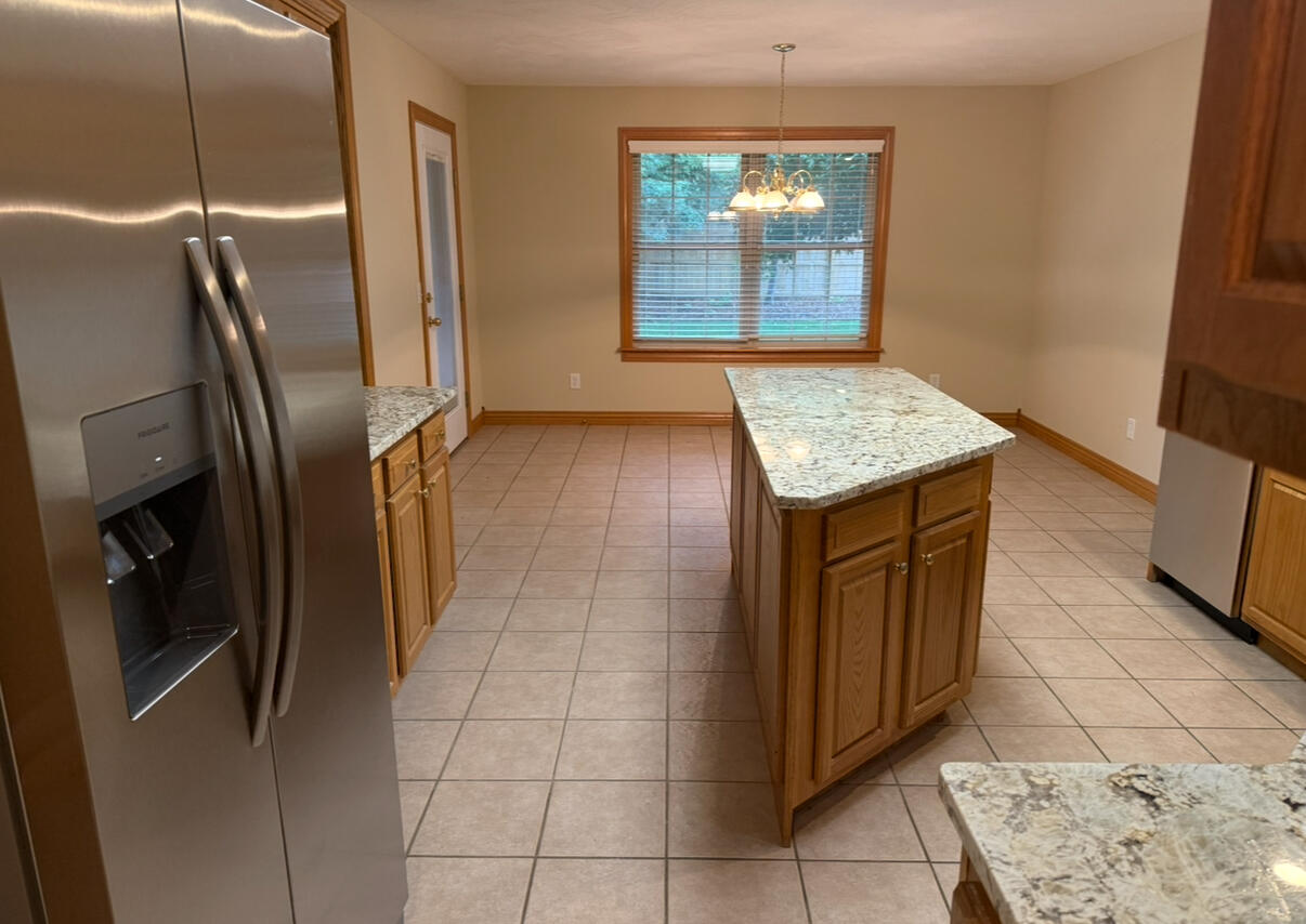 711 North Milton Drive Property Photo 8