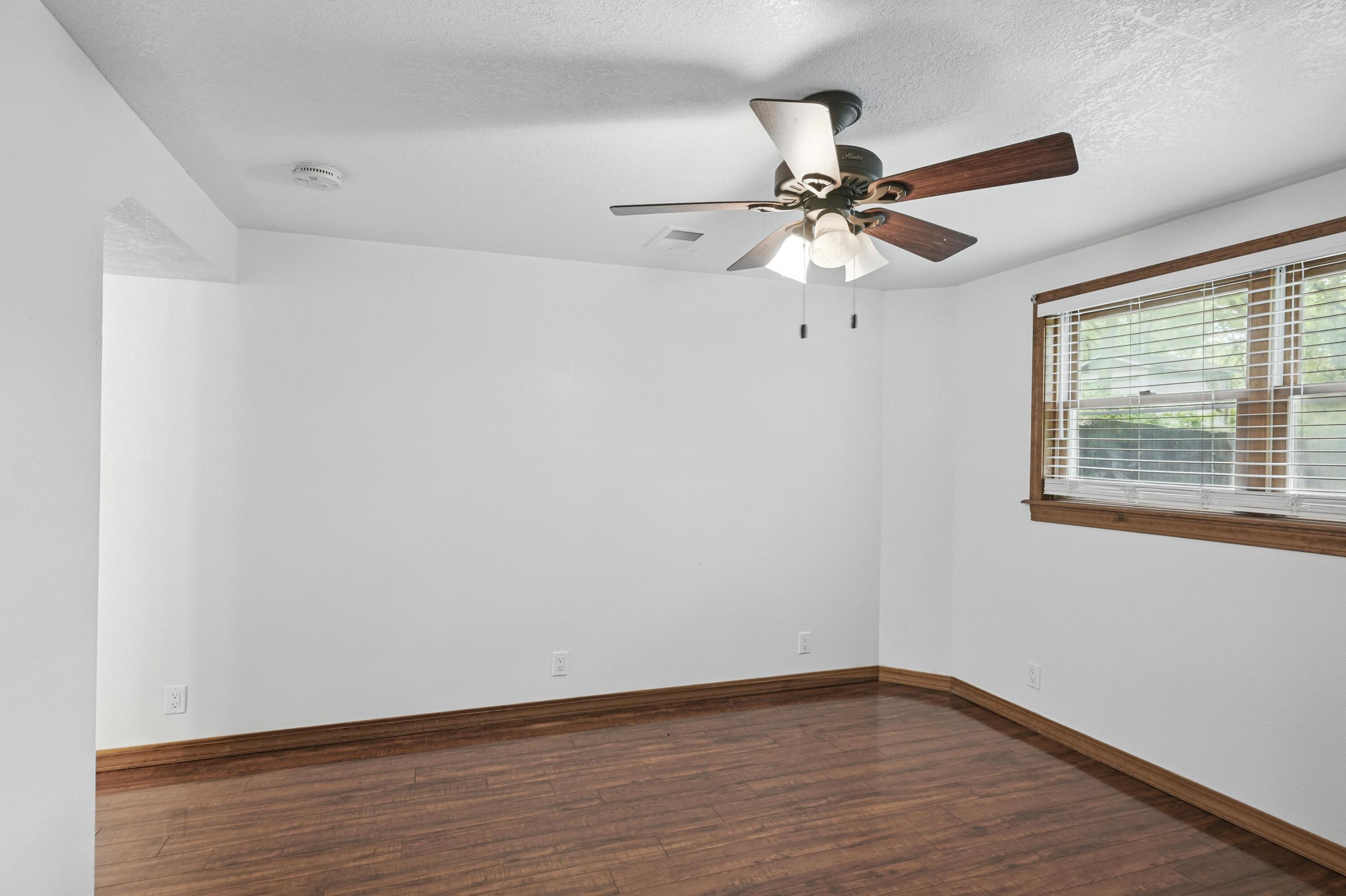 7953 County Lane 192 Property Photo 23