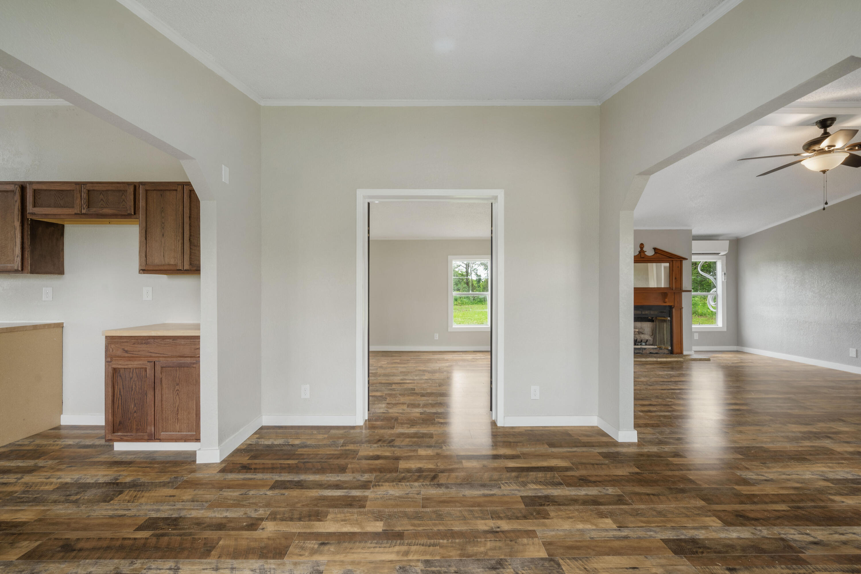 16062 Farm Road 1115 Property Photo 9