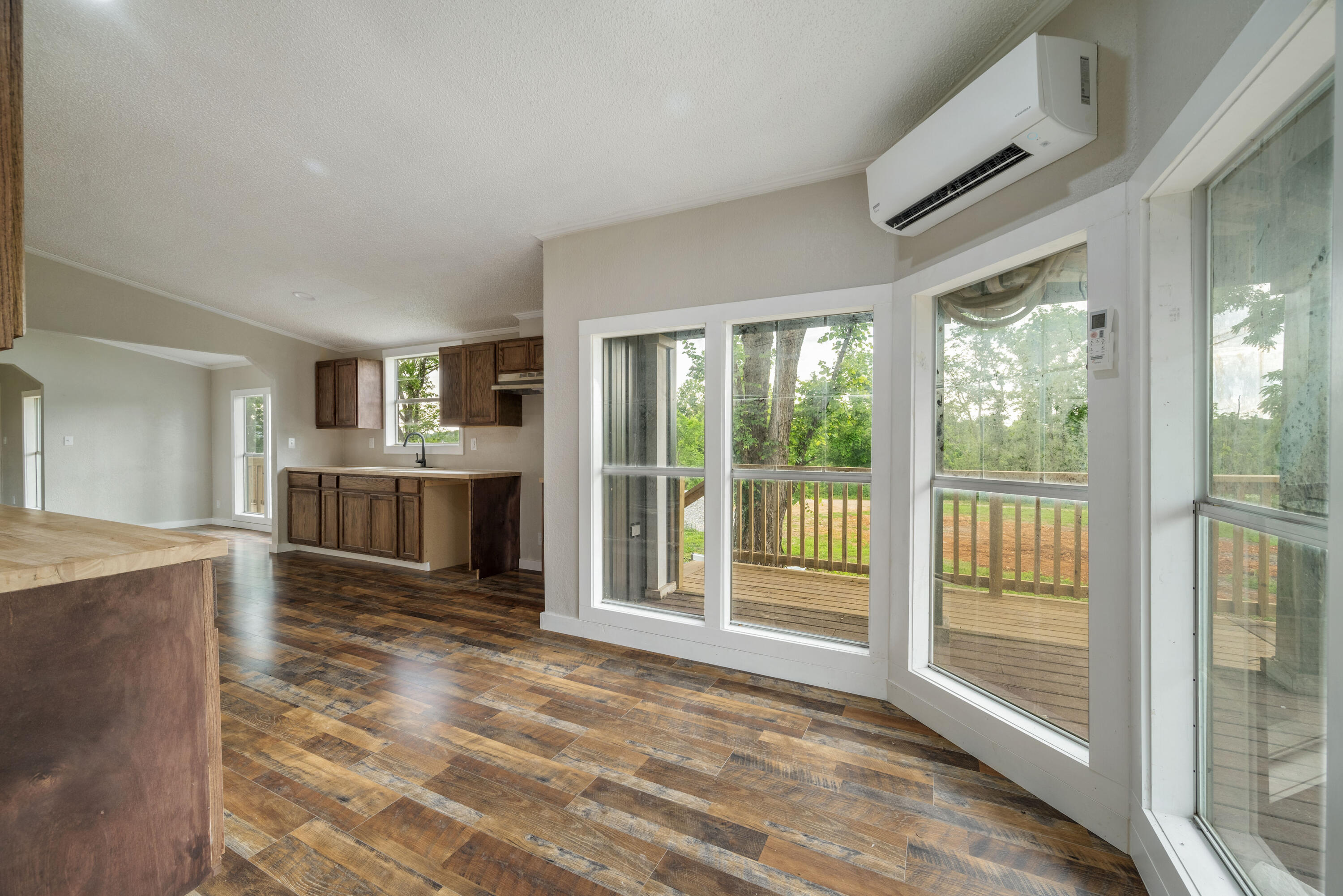 16062 Farm Road 1115 Property Photo 13