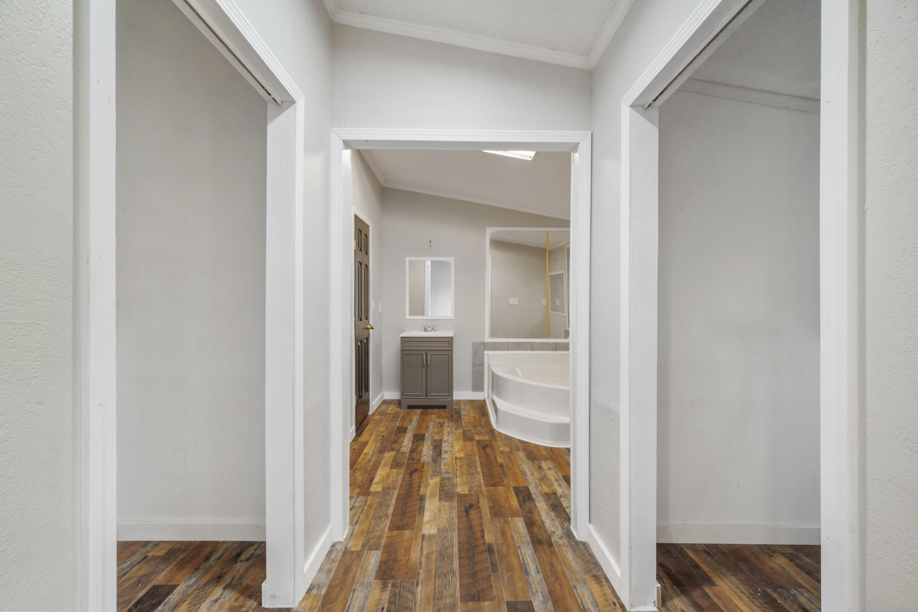 16062 Farm Road 1115 Property Photo 22