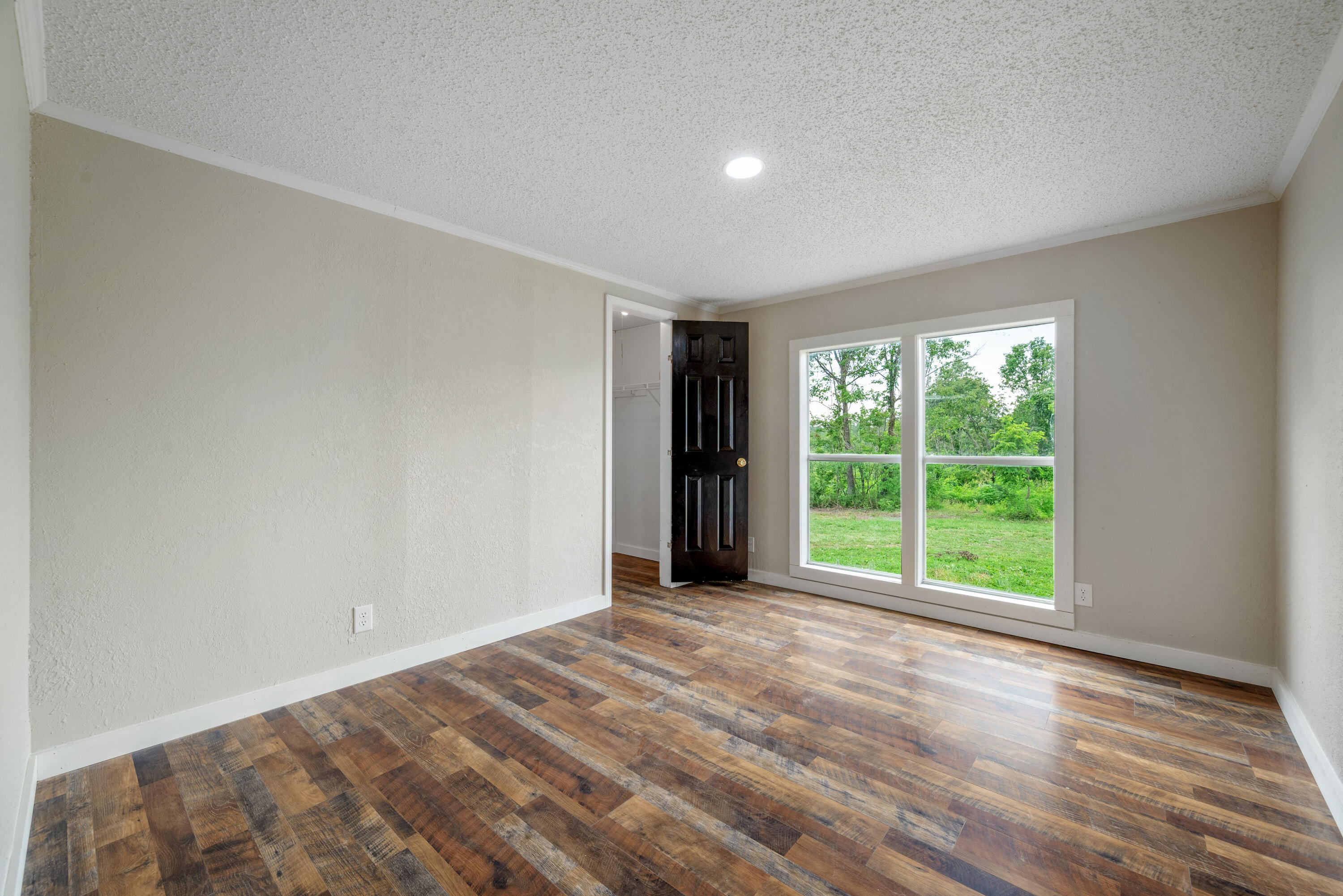 16062 Farm Road 1115 Property Photo 27