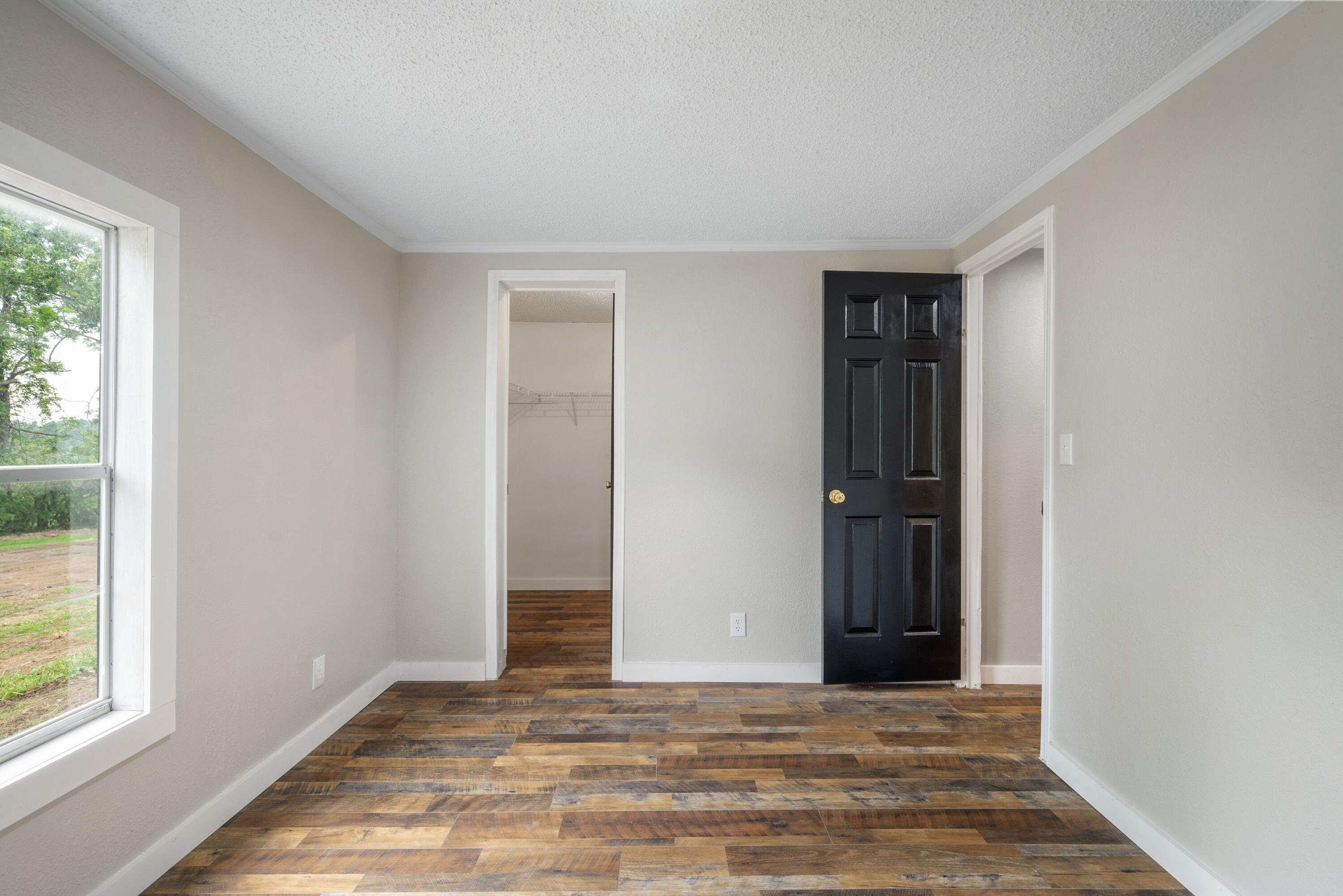 16062 Farm Road 1115 Property Photo 32