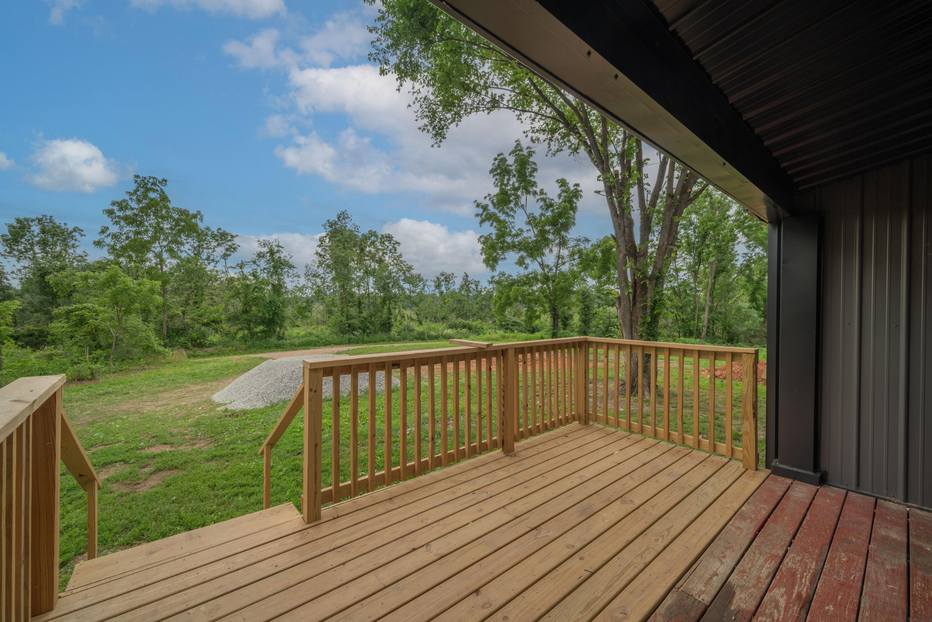 16062 Farm Road 1115 Property Photo 34