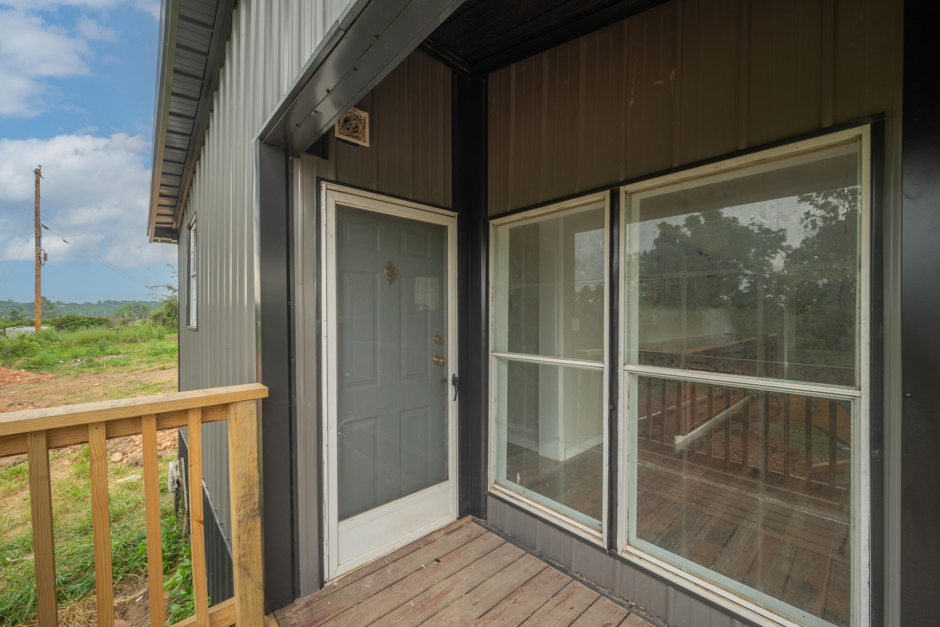16062 Farm Road 1115 Property Photo 35