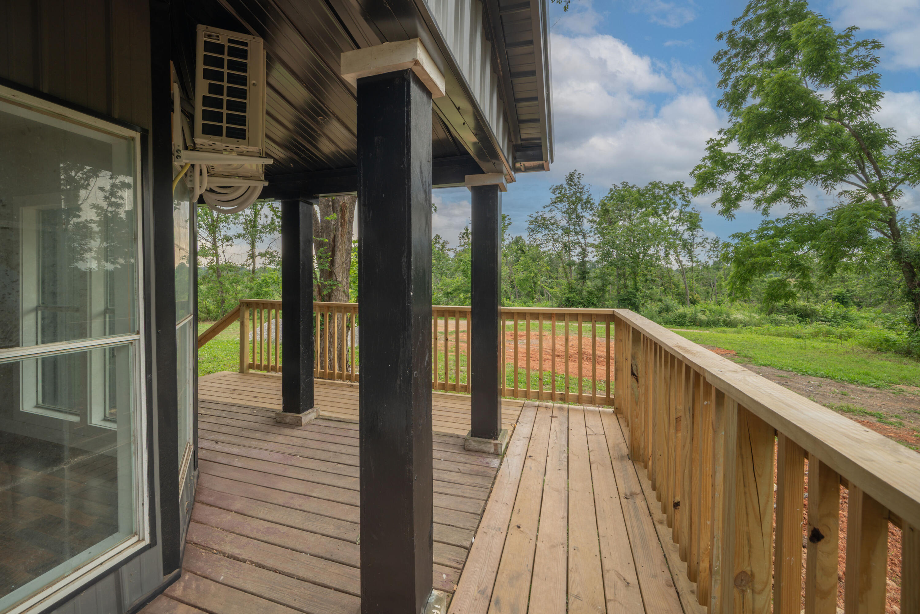 16062 Farm Road 1115 Property Photo 37