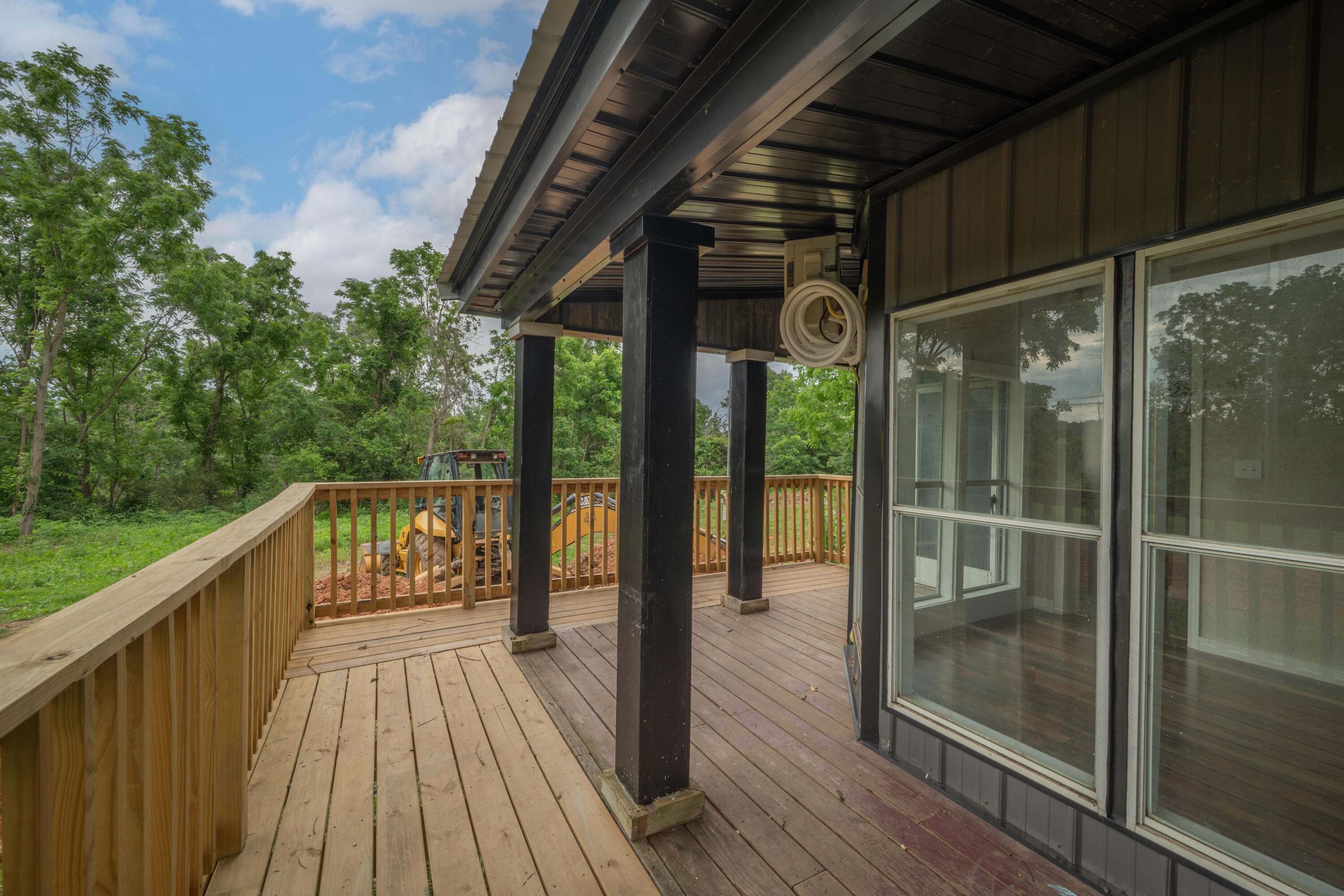 16062 Farm Road 1115 Property Photo 38