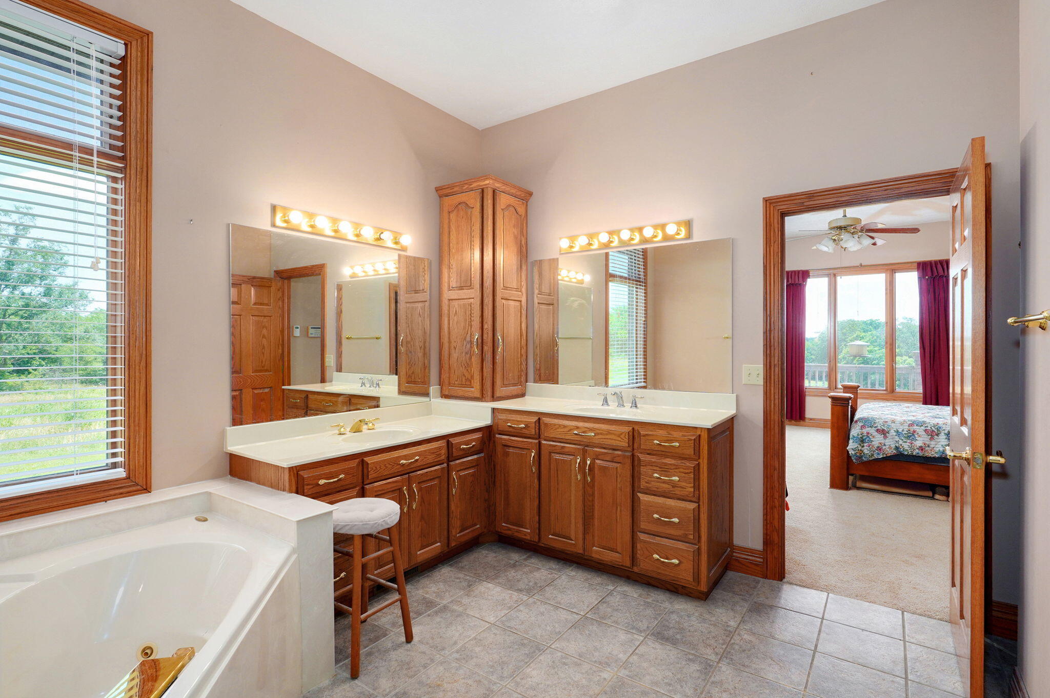 9215 West Farm Road 94 Property Photo 29