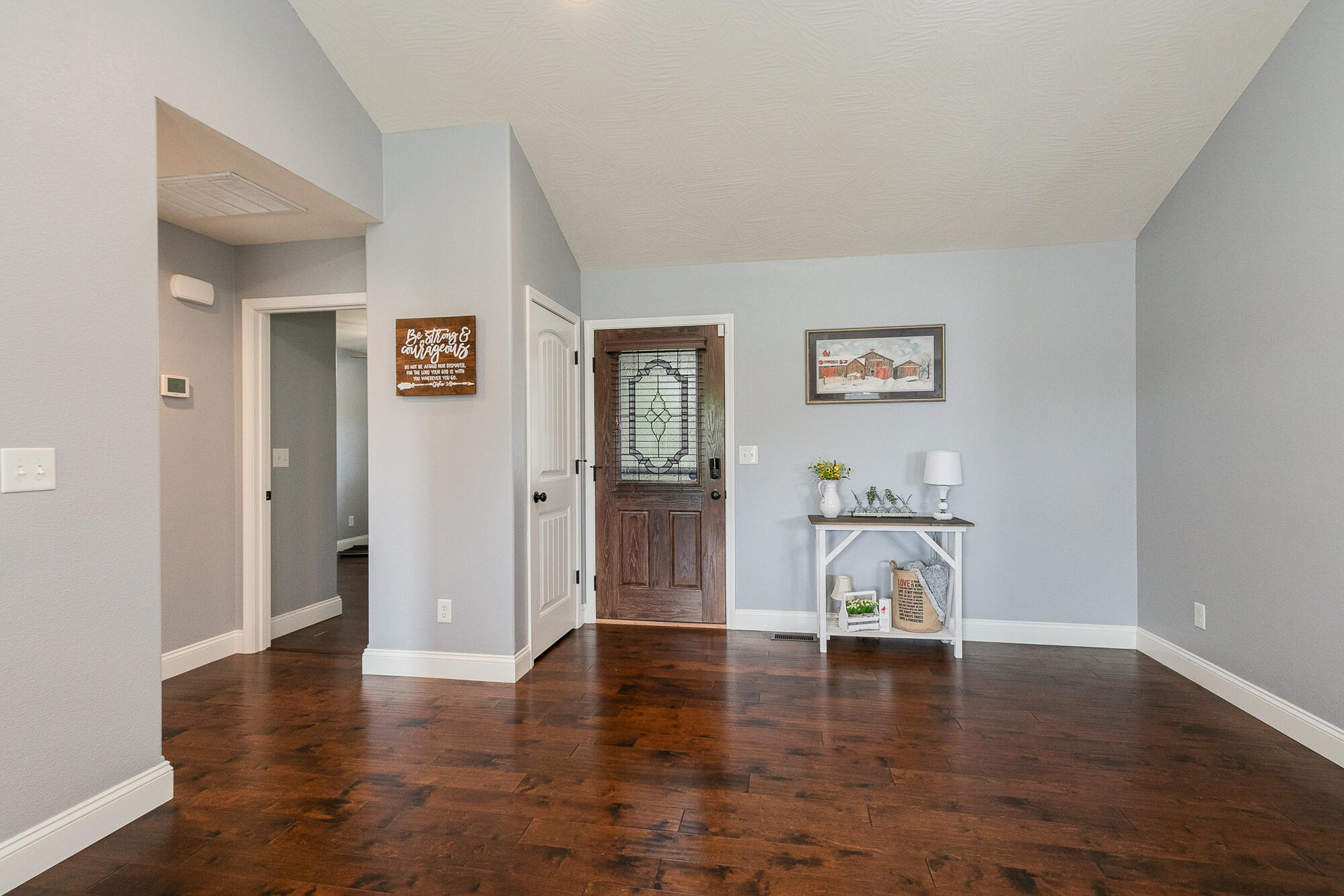 1925 East Costa Mesa Court Property Photo 5