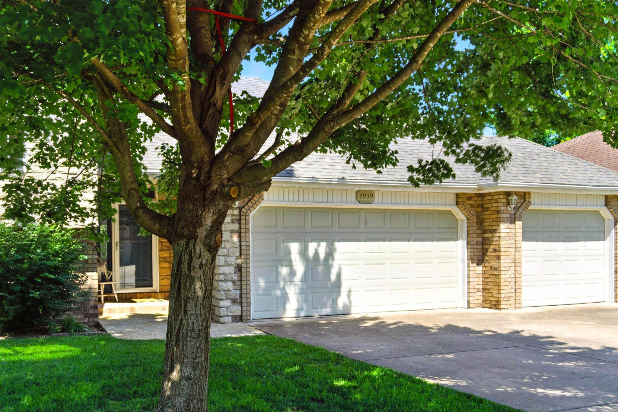 4939 South Prairie View Avenue Property Photo 7