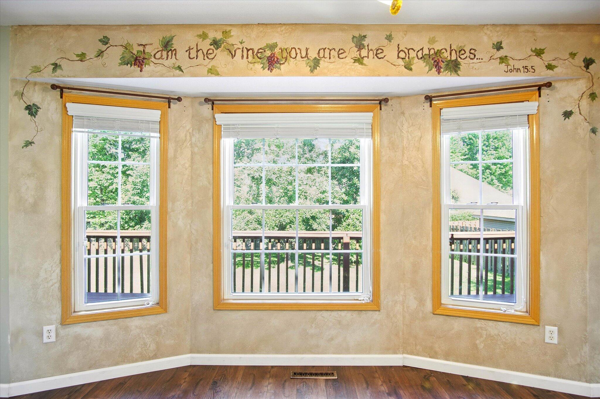 4939 South Prairie View Avenue Property Photo 14