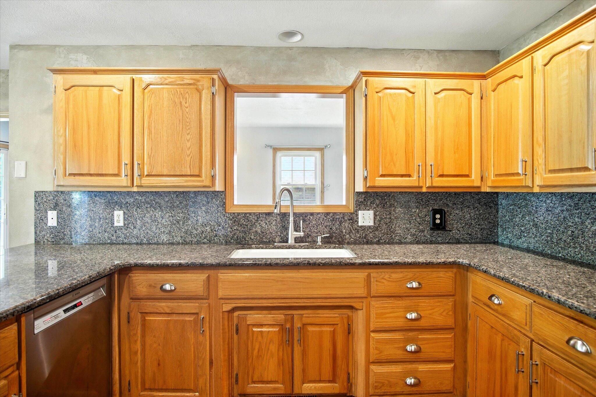 4939 South Prairie View Avenue Property Photo 18