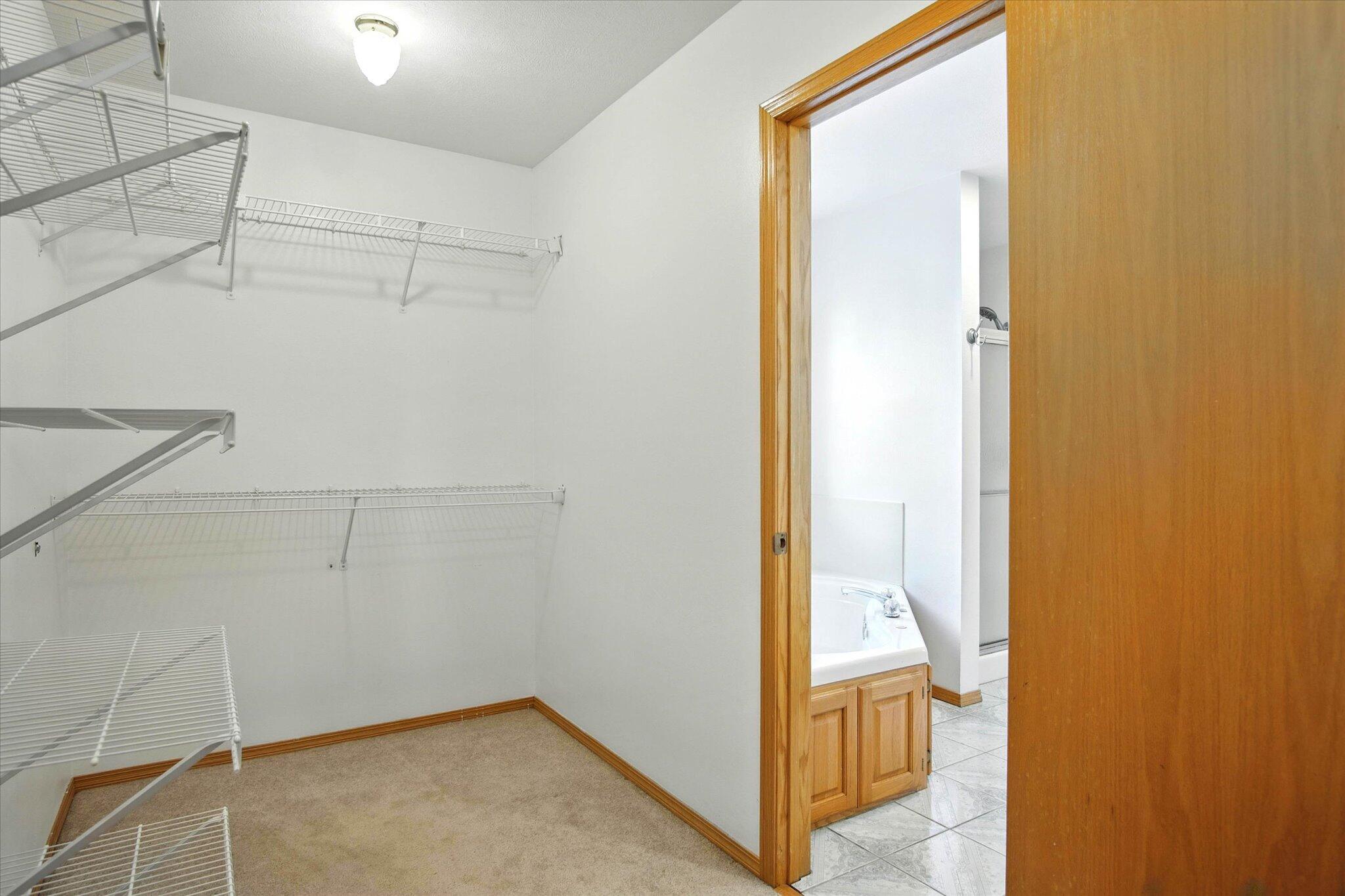 4939 South Prairie View Avenue Property Photo 37