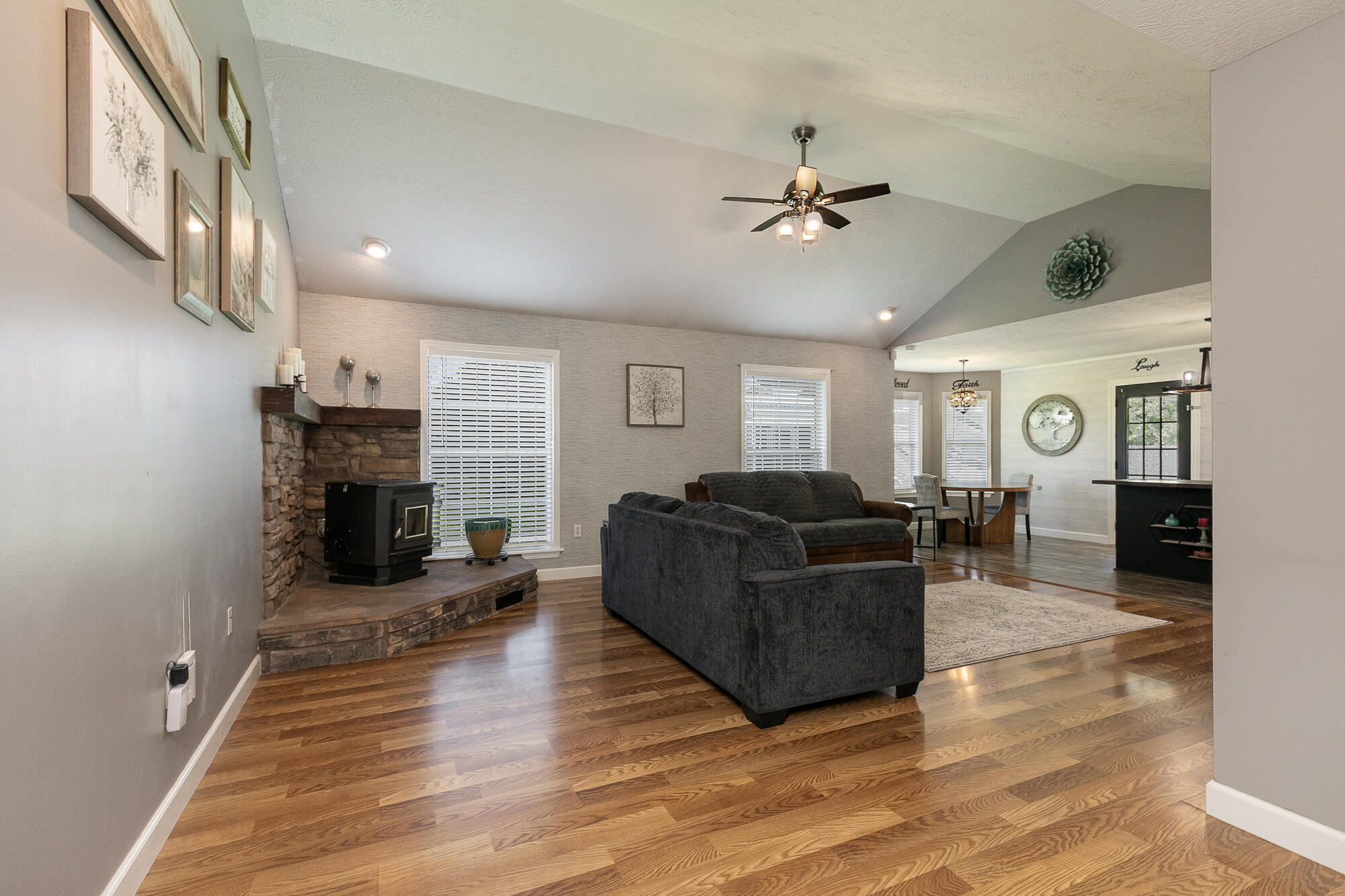 1020 Berkley Drive Property Photo 6