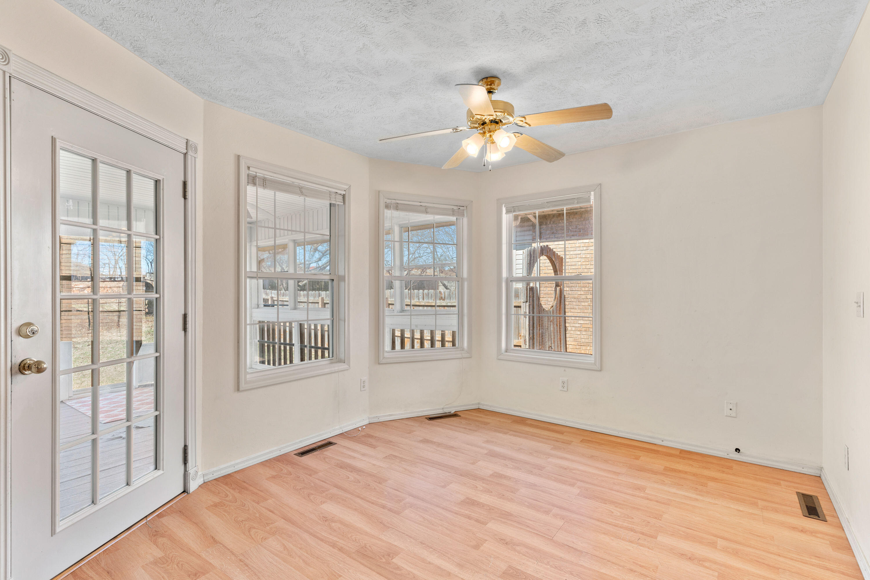 3069 South Palisades Drive Property Photo 8
