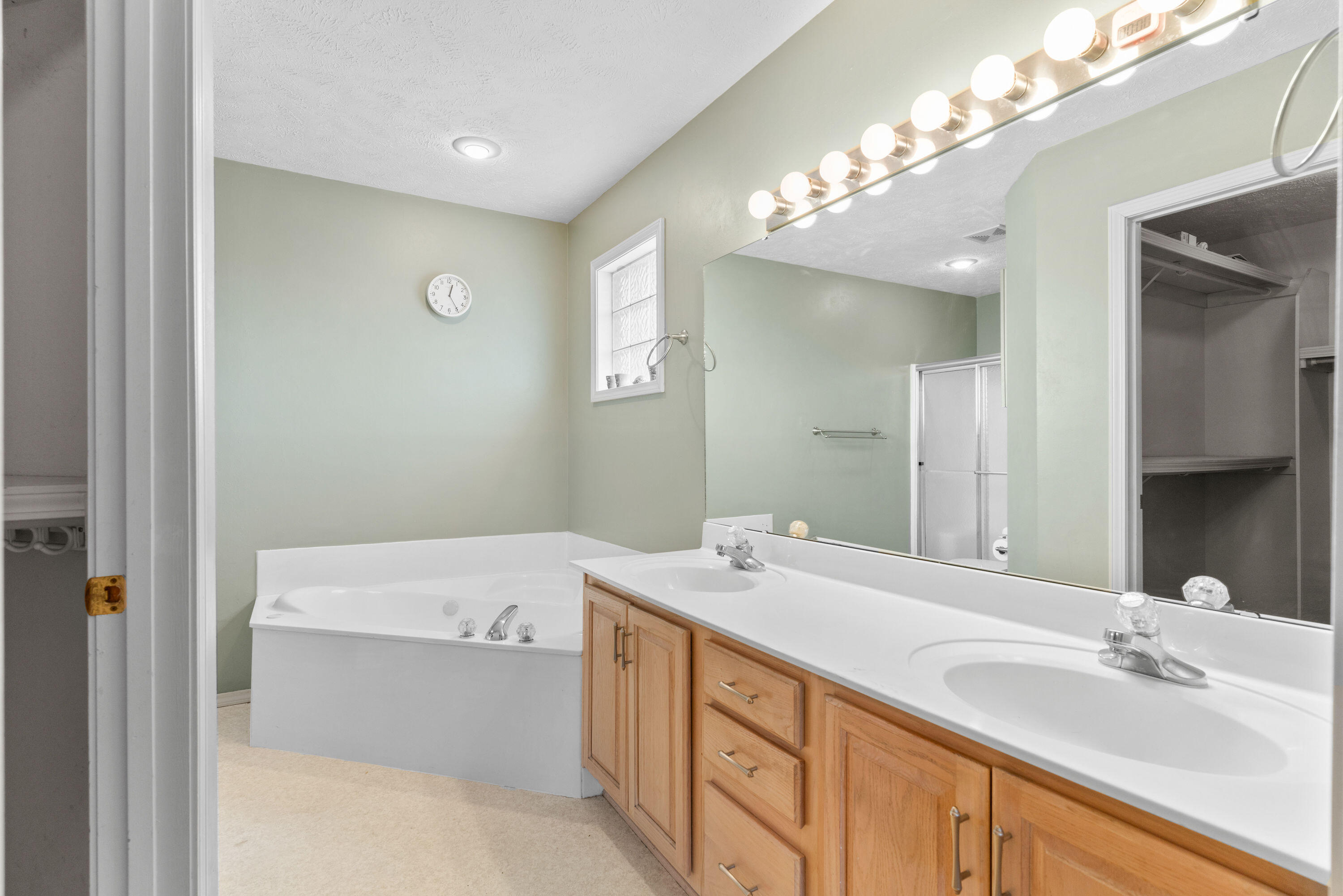 3069 South Palisades Drive Property Photo 12