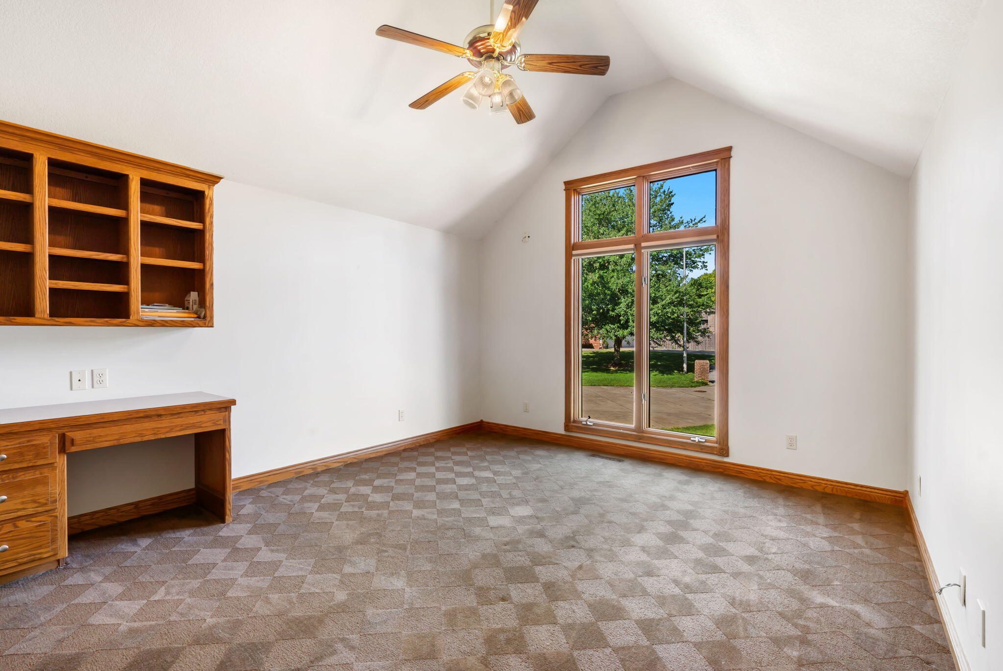 2661 East Ridgewood Drive Property Photo 26
