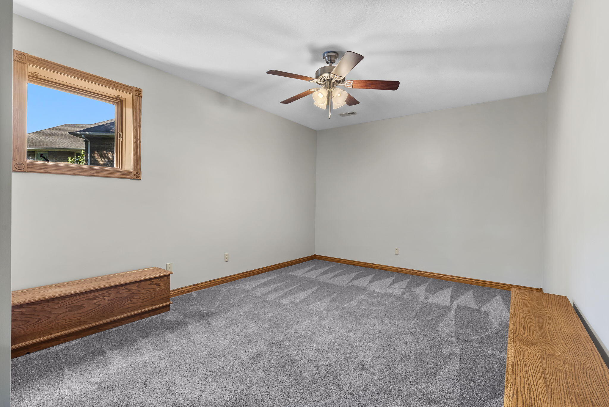 2661 East Ridgewood Drive Property Photo 39