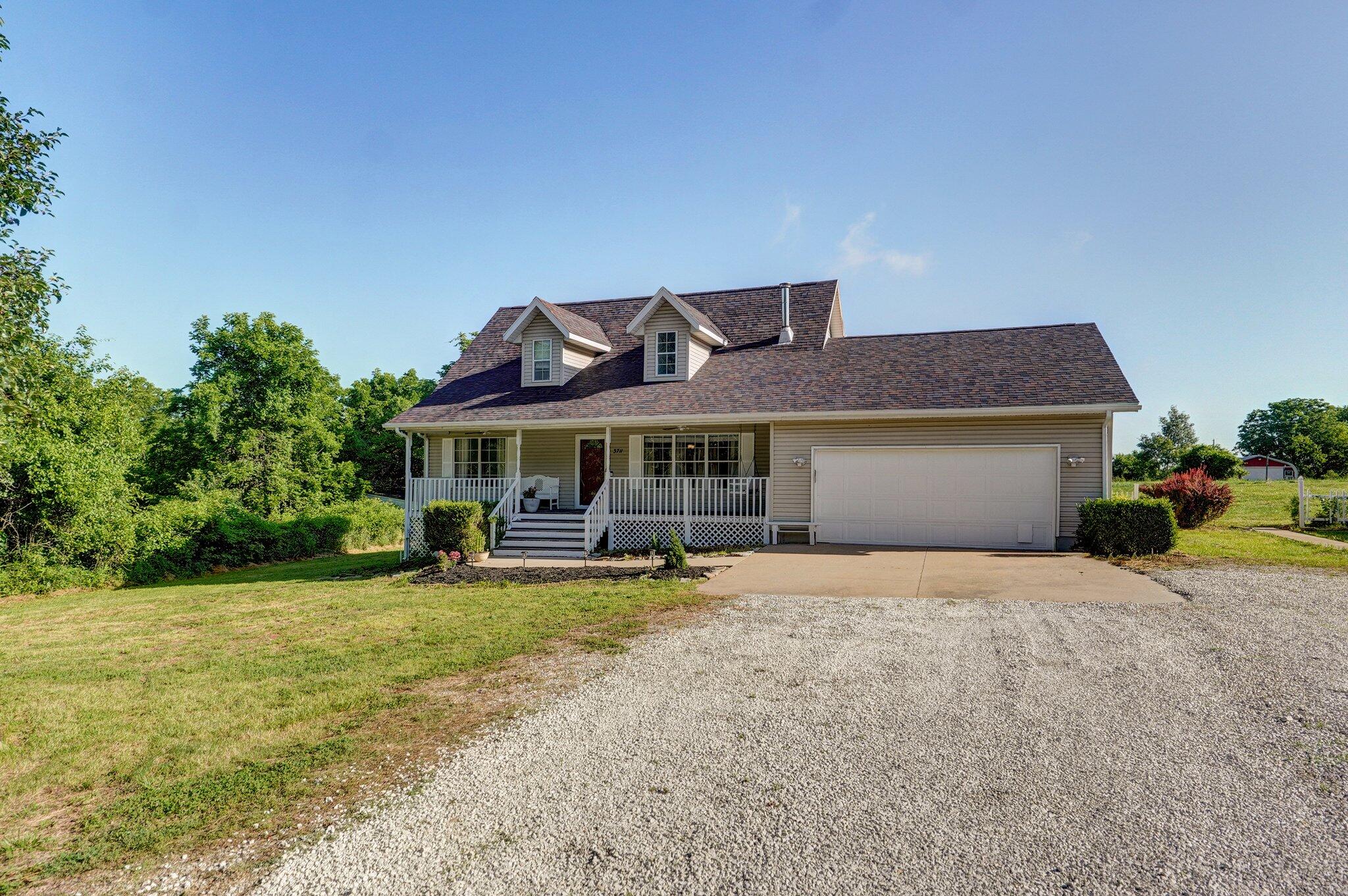 3711 West Farm Road 14 Property Photo 1