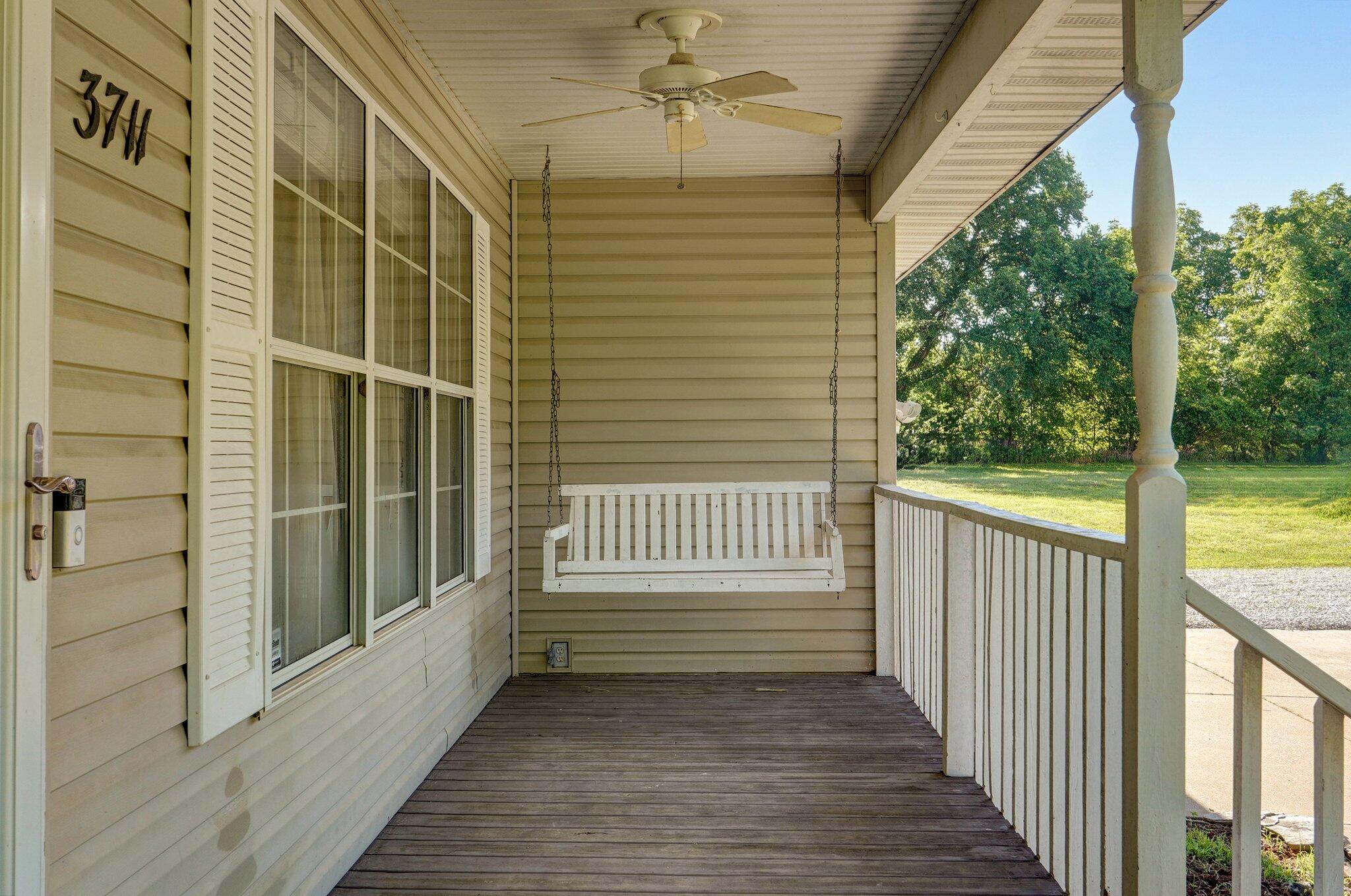 3711 West Farm Road 14 Property Photo 5