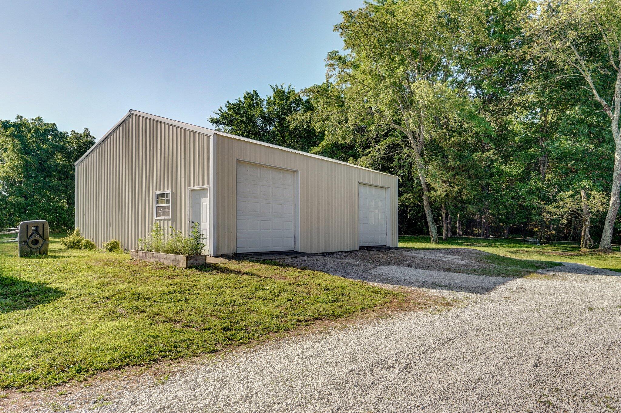 3711 West Farm Road 14 Property Photo 33