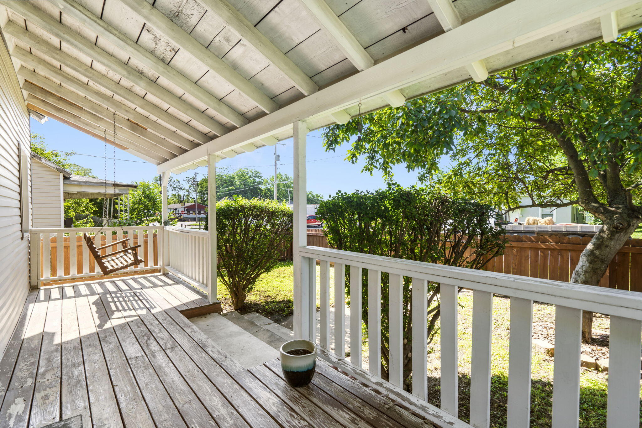 1117 East Locust Street Property Photo 3
