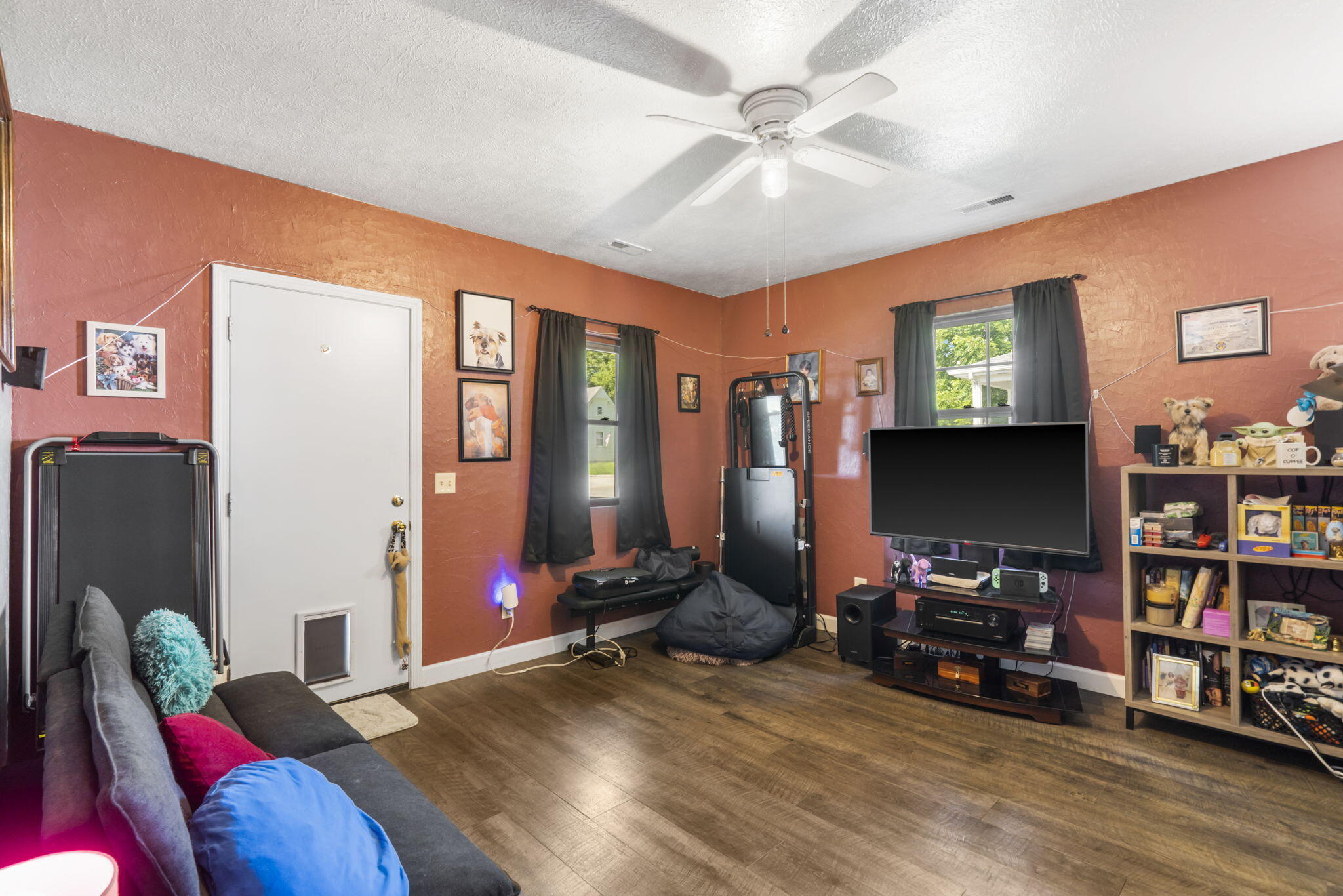 1117 East Locust Street Property Photo 8