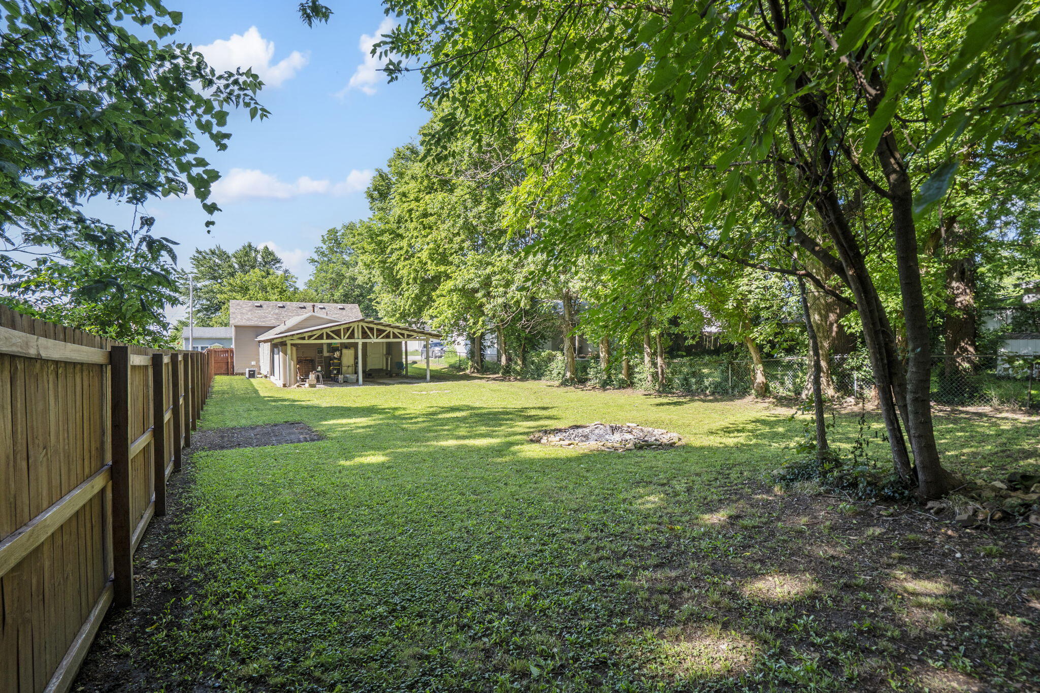 1117 East Locust Street Property Photo 17