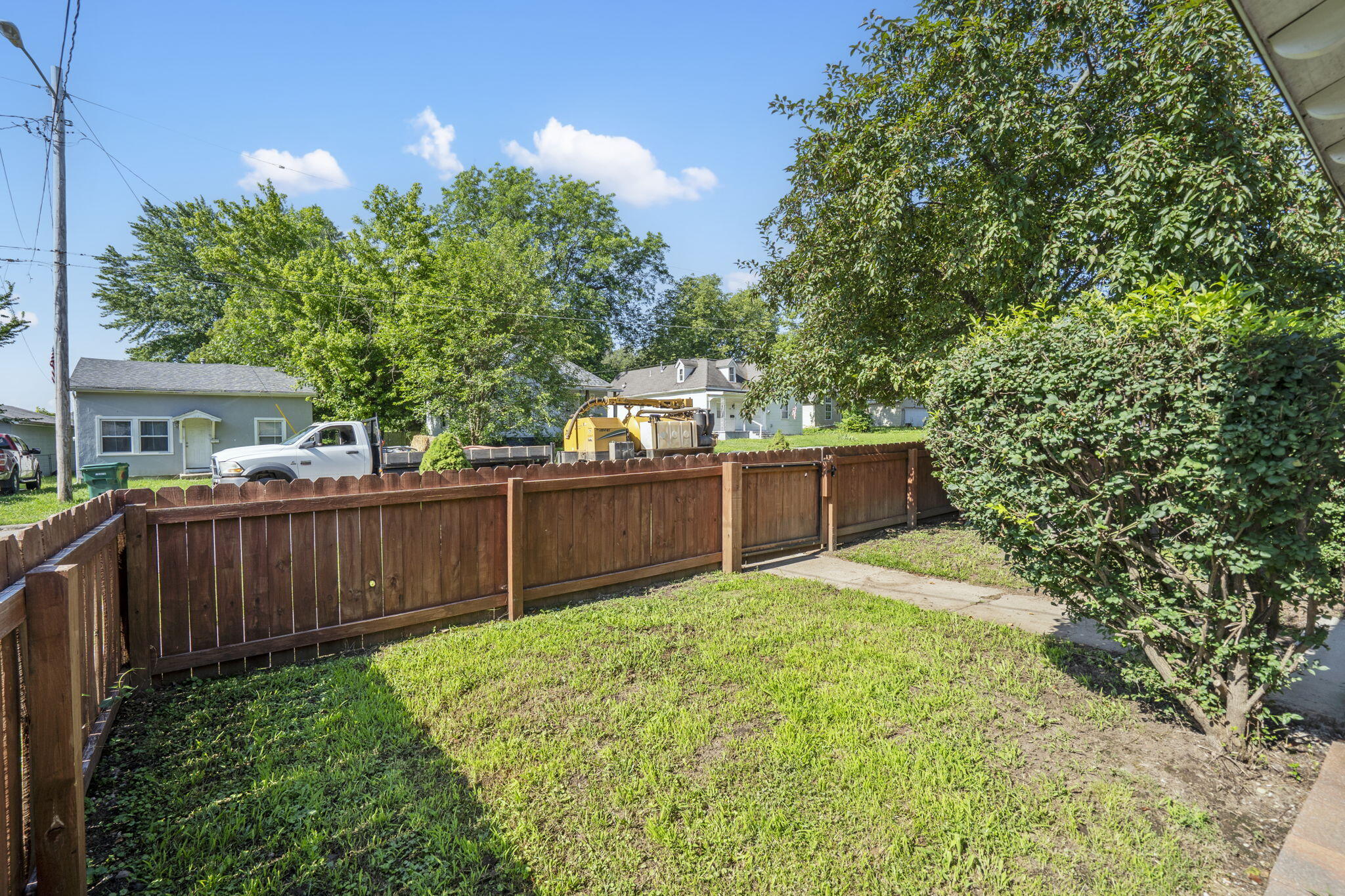 1117 East Locust Street Property Photo 18